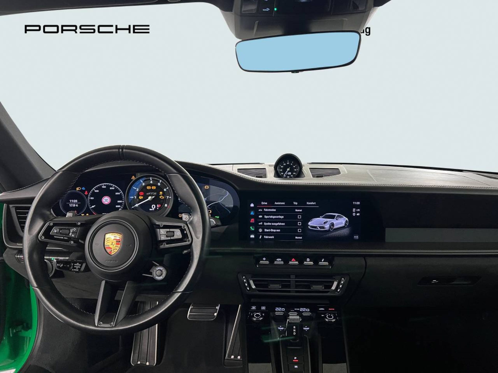 PORSCHE 911 Carrera 4 GTS-image-16
