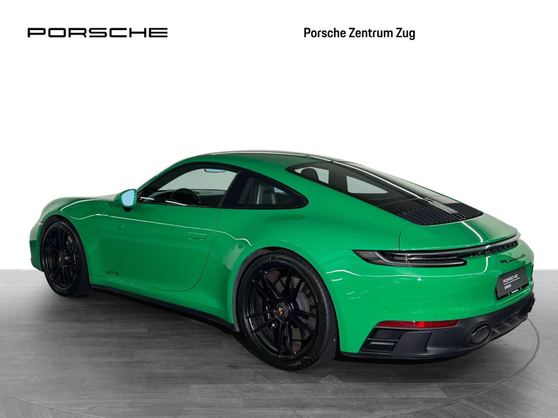 PORSCHE 911 Carrera 4 GTS-image-2