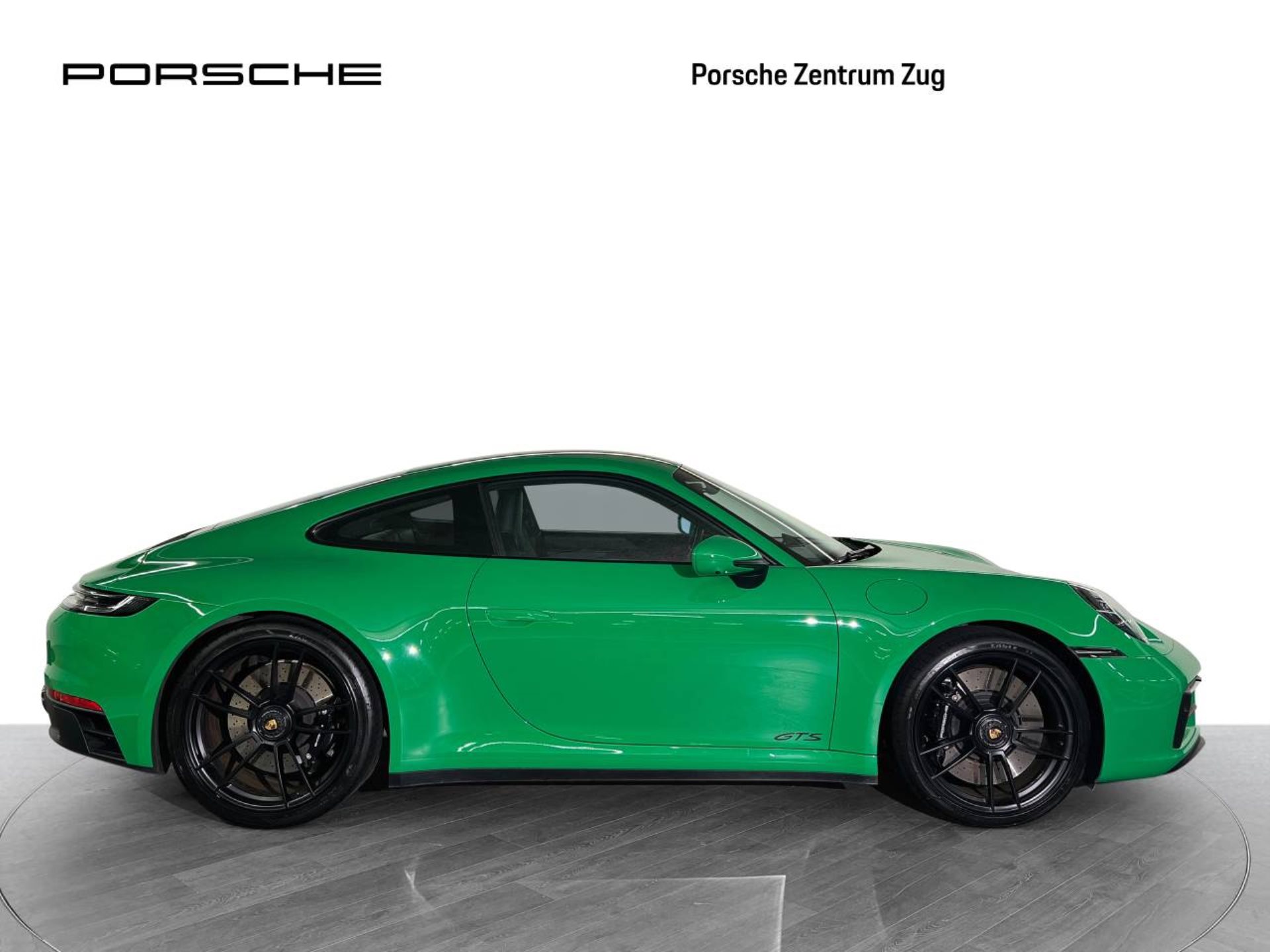 PORSCHE 911 Carrera 4 GTS-image-9