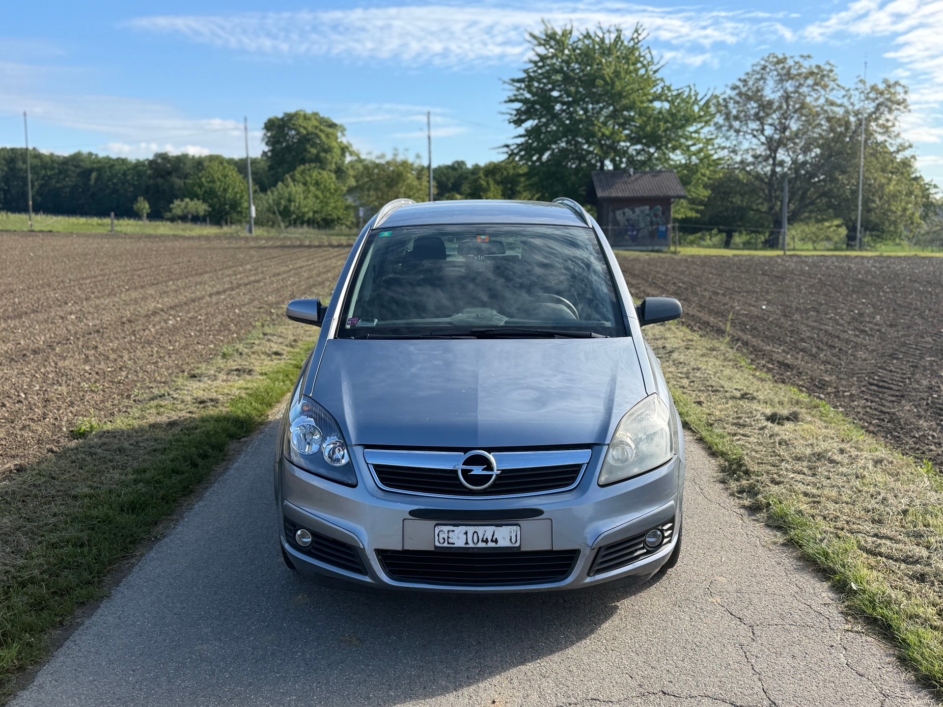 OPEL Zafira 1.9 CDTI Enjoy Automatic-image-0