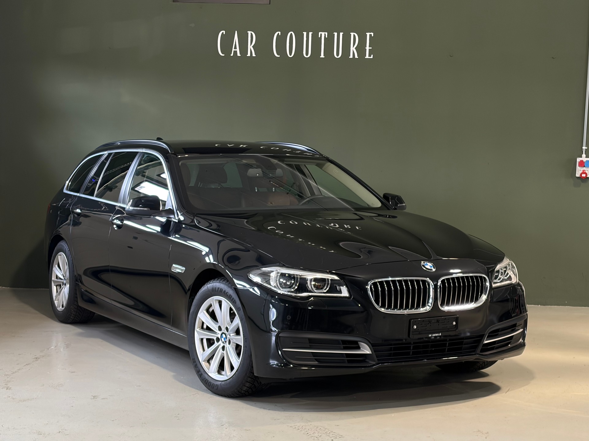 BMW 525d Touring xDrive Steptronic*Ab MFK*LED-Scheinwerfer*-showroom-element-2