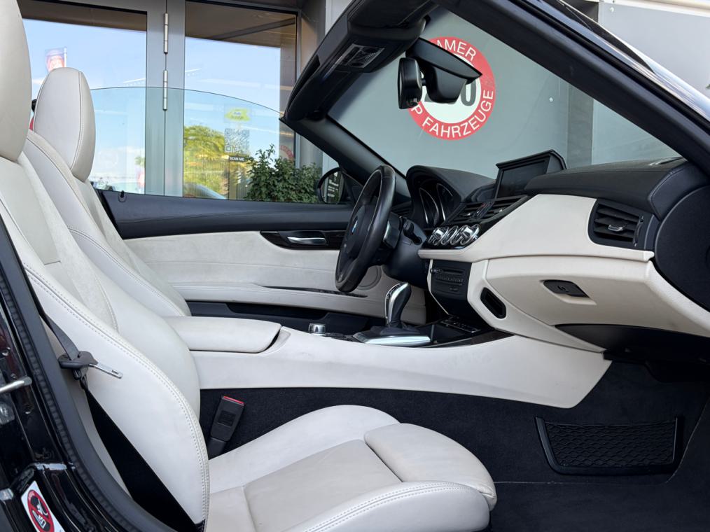 BMW Z4 sDrive35is DKG-image-7