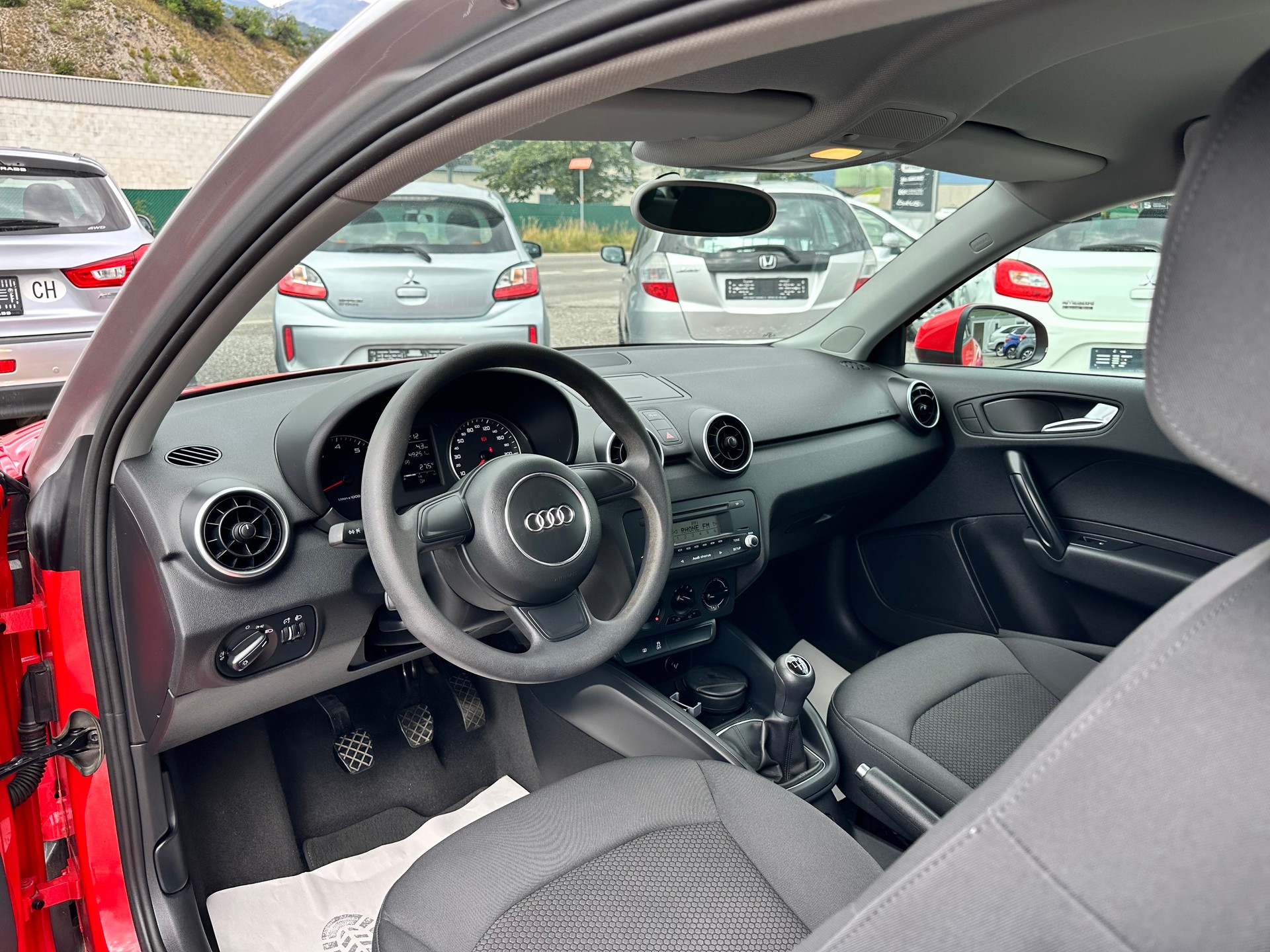 AUDI A1 1.2 TFSI Attraction-image-9