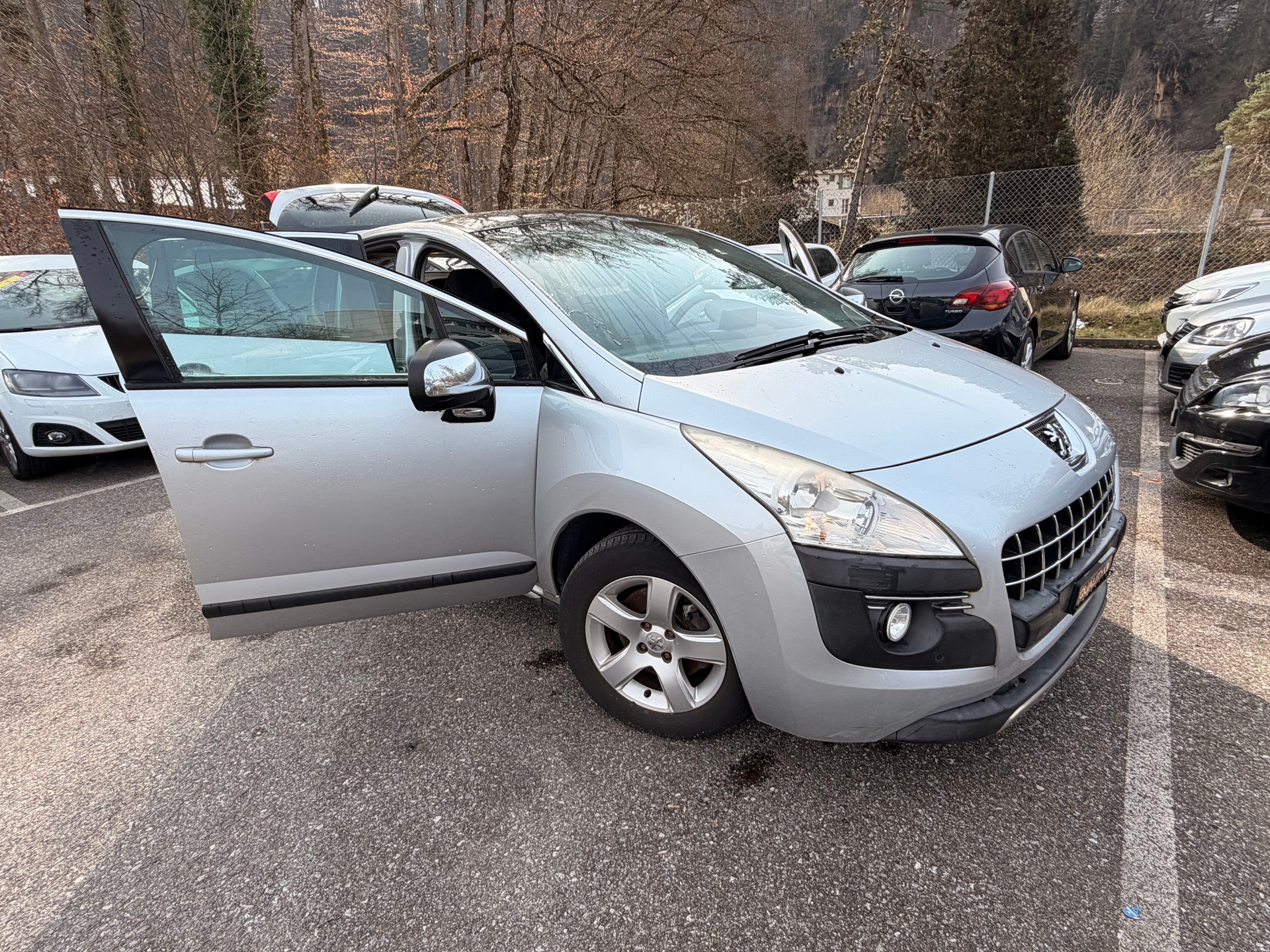 PEUGEOT 3008 1.6 16V T Sport Pack-image-21