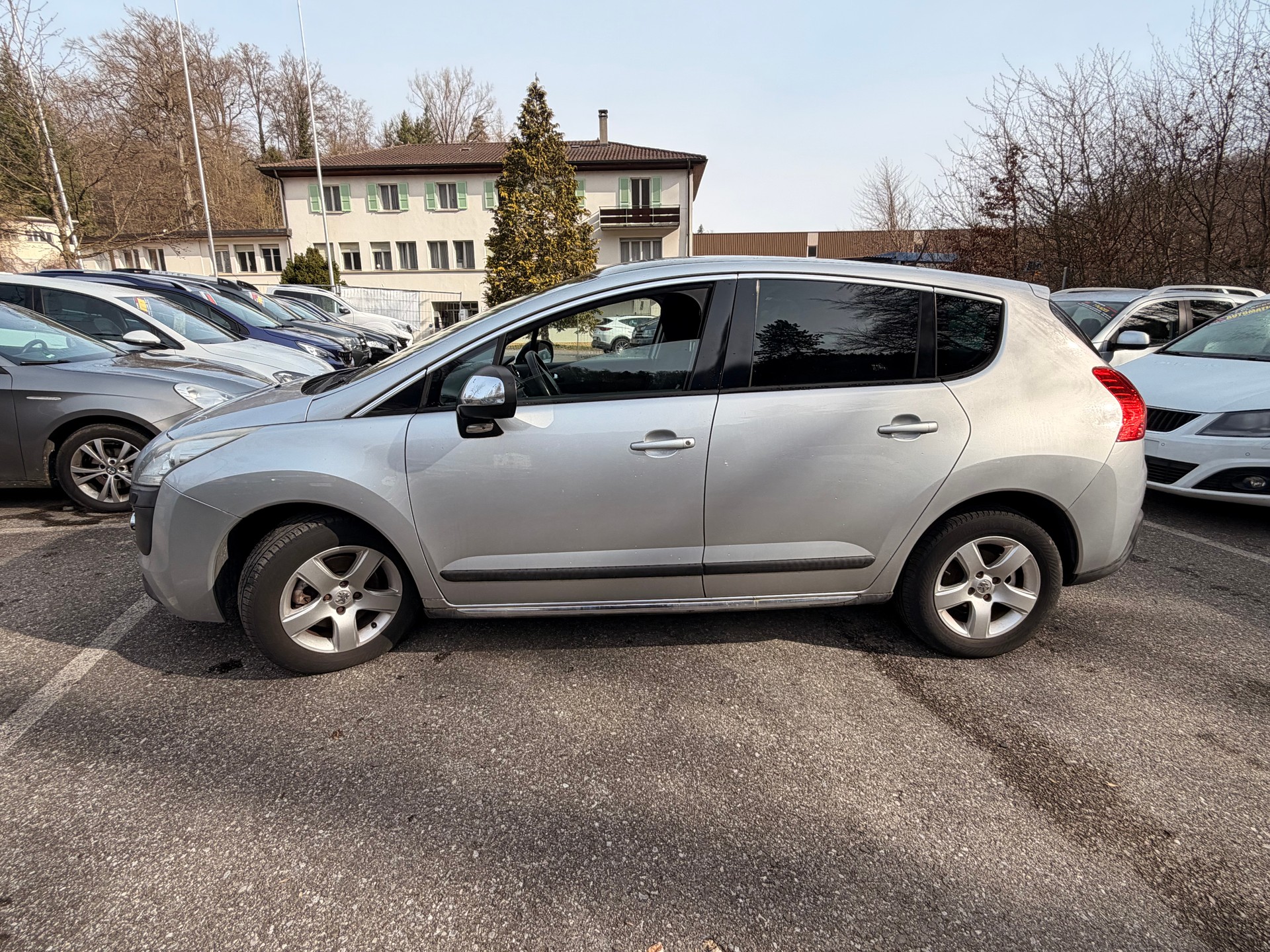 PEUGEOT 3008 1.6 16V T Sport Pack-showroom-element-2