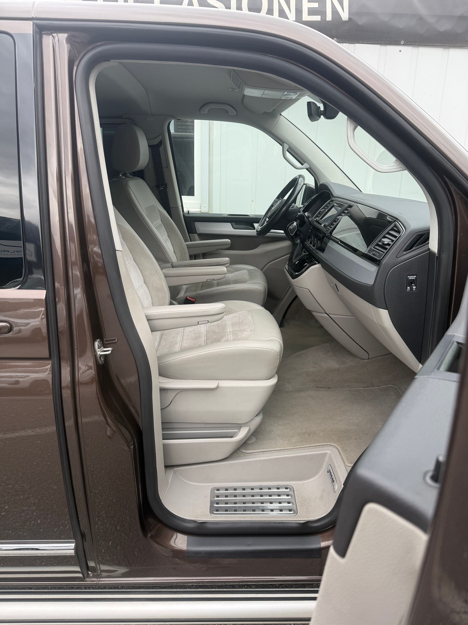 VW T6 Multivan 2.0 Bi-TDI Highline 4Motion DSG *7 PLÄTZER * TOPZUSTAND * AHK *-image-14