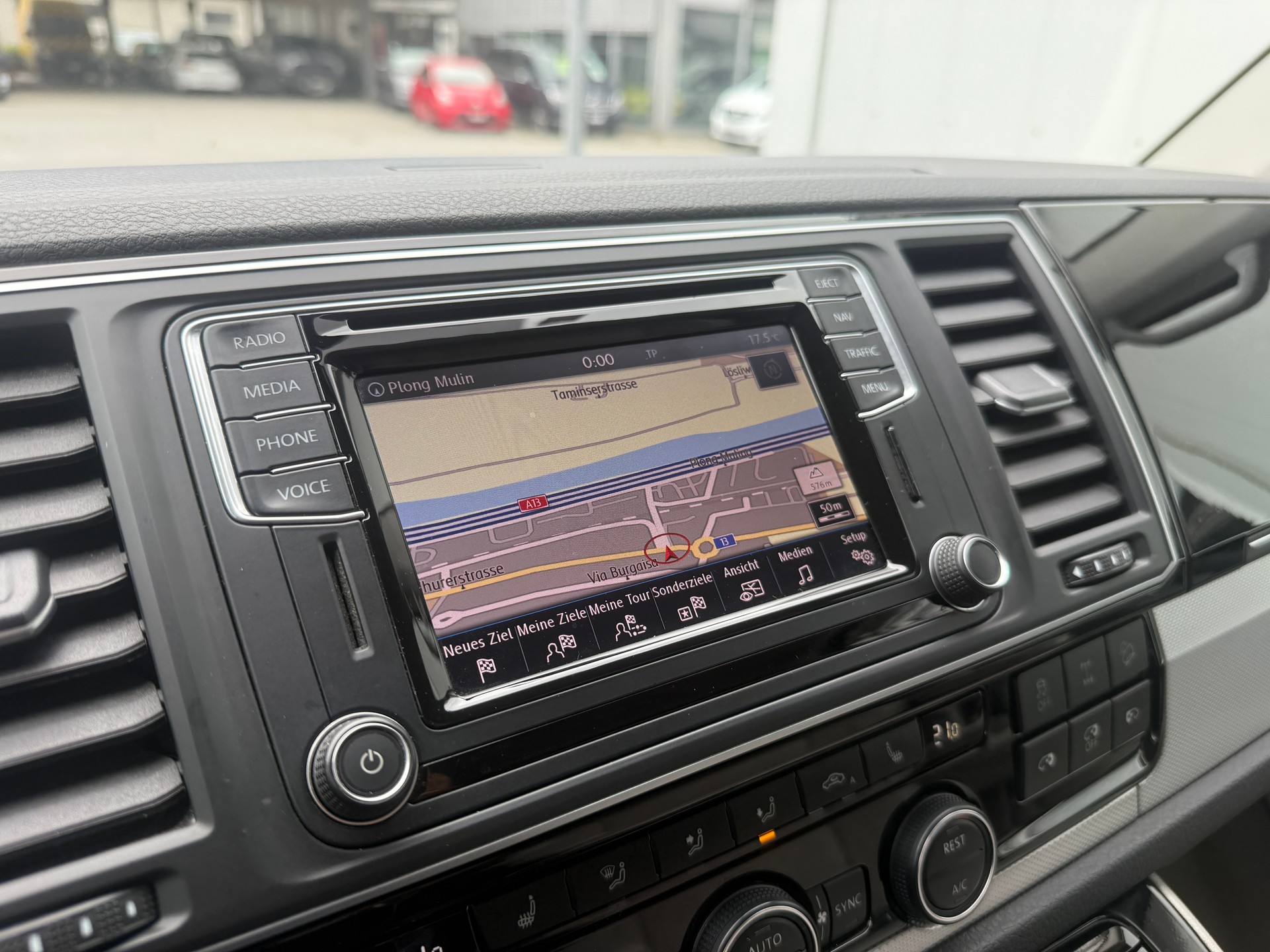 VW T6 Multivan 2.0 Bi-TDI Highline 4Motion DSG *7 PLÄTZER * TOPZUSTAND * AHK *-image-22