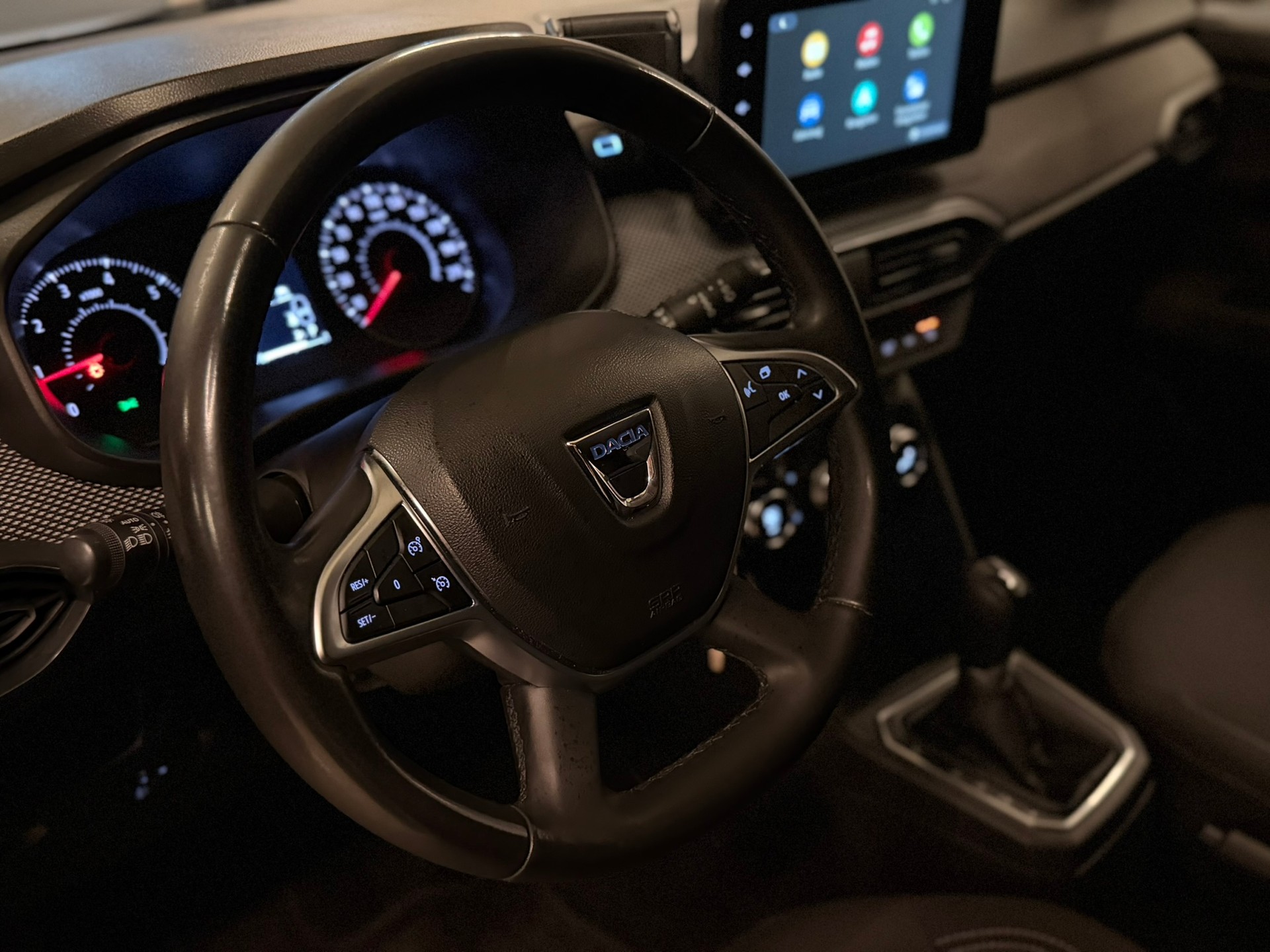 DACIA Sandero TCe 90 Comfort CVT-image-7