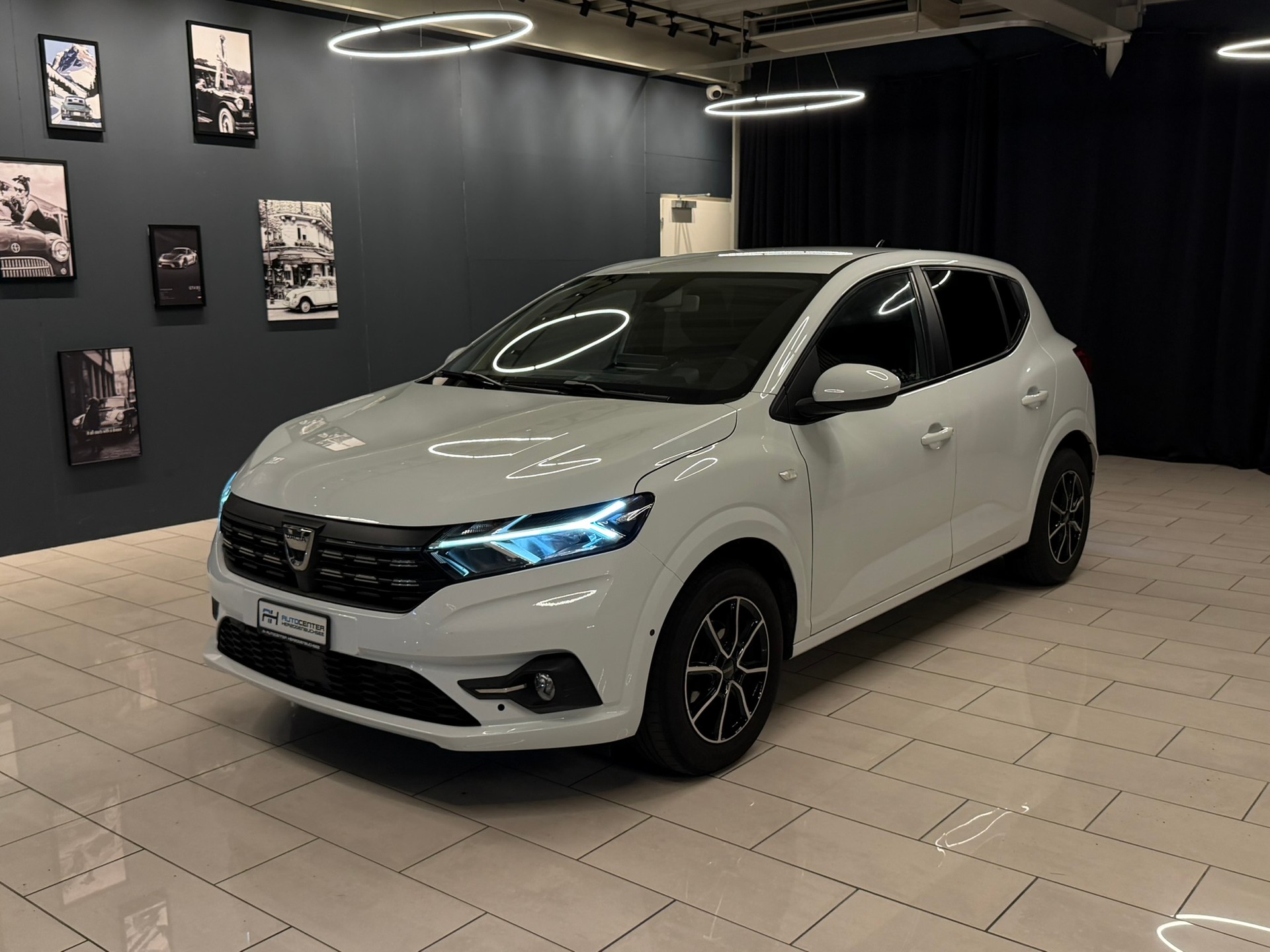 DACIA Sandero TCe 90 Comfort CVT-image-2