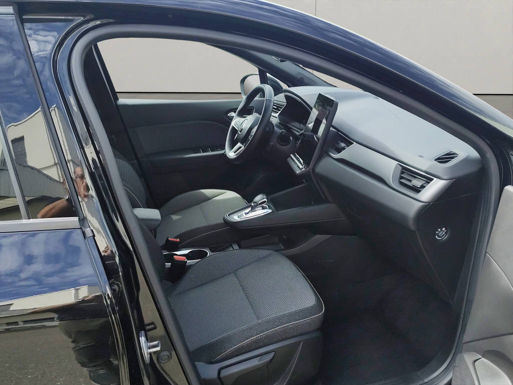RENAULT Captur 1.6 E-Tech techno-image-8