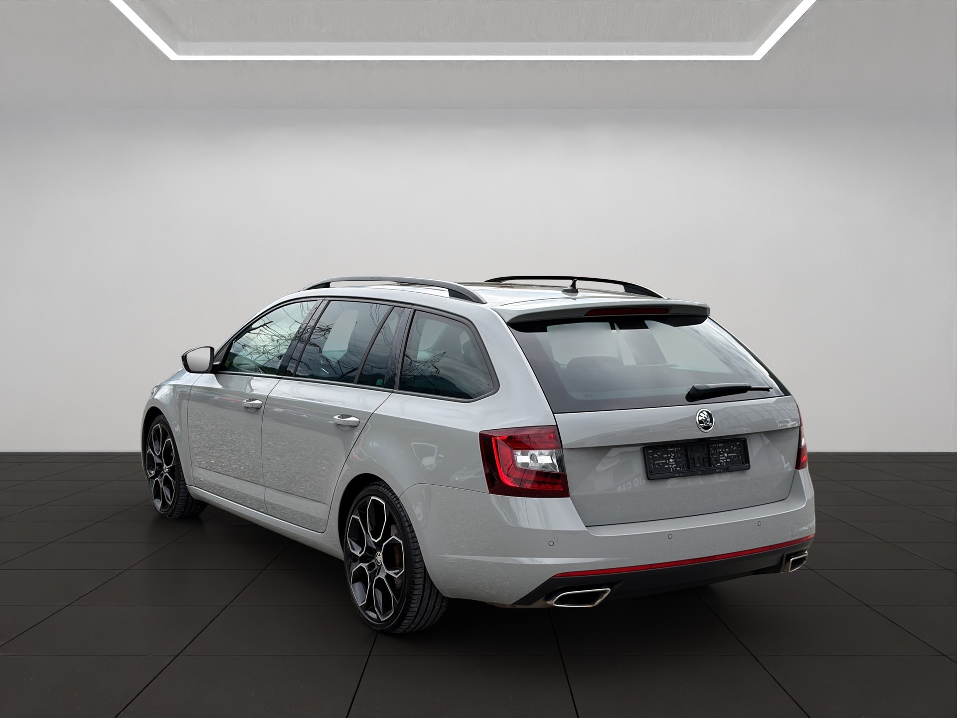 SKODA Octavia Combi 2.0 TDI RS 4x4 DSG-image-3