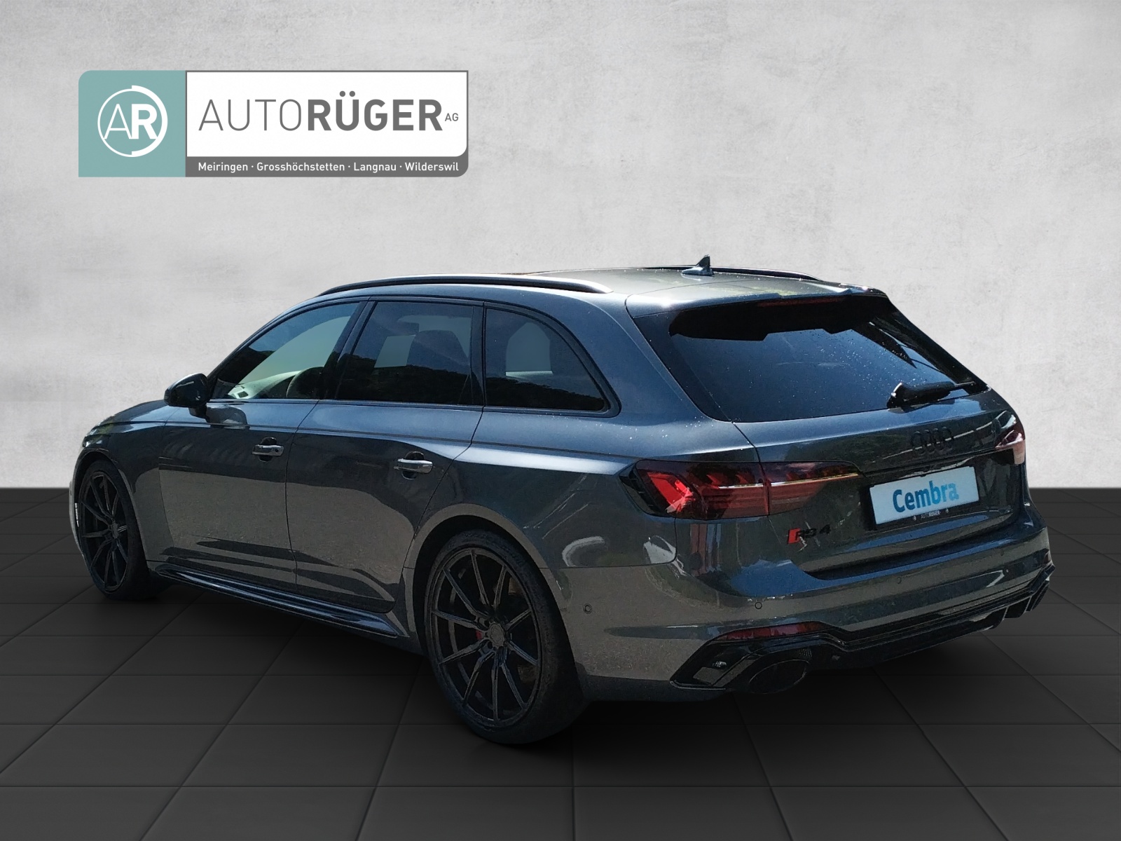 AUDI RS4 Avant quattro tiptronic-image-3