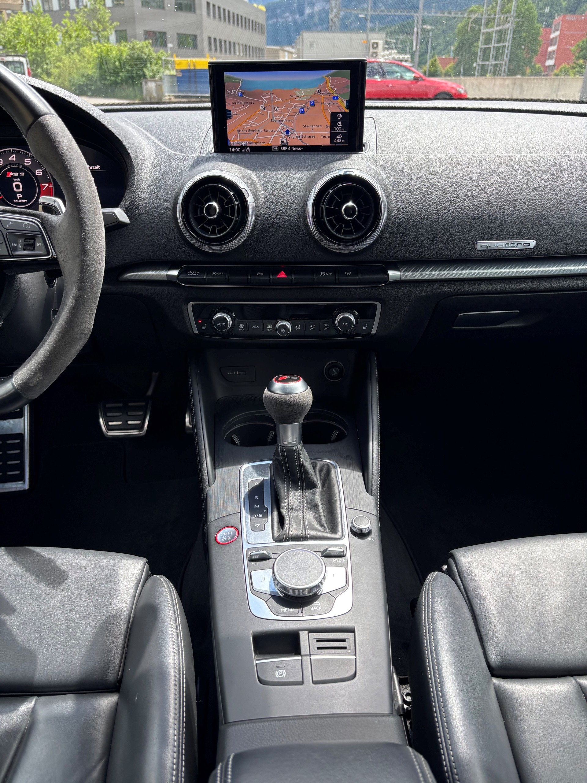 AUDI RS3 Limousine 2.5 TSI quattro S-tronic-image-14