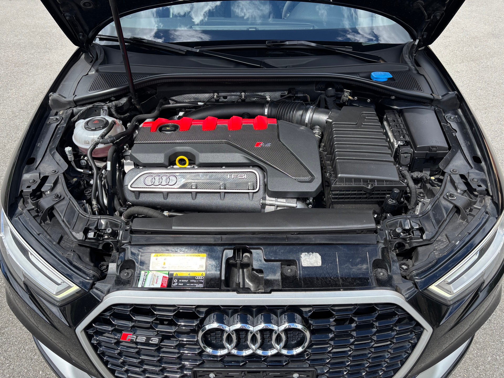 AUDI RS3 Limousine 2.5 TSI quattro S-tronic-image-17