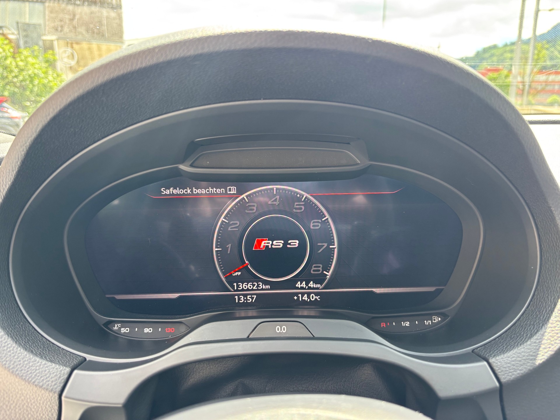 AUDI RS3 Limousine 2.5 TSI quattro S-tronic-image-11