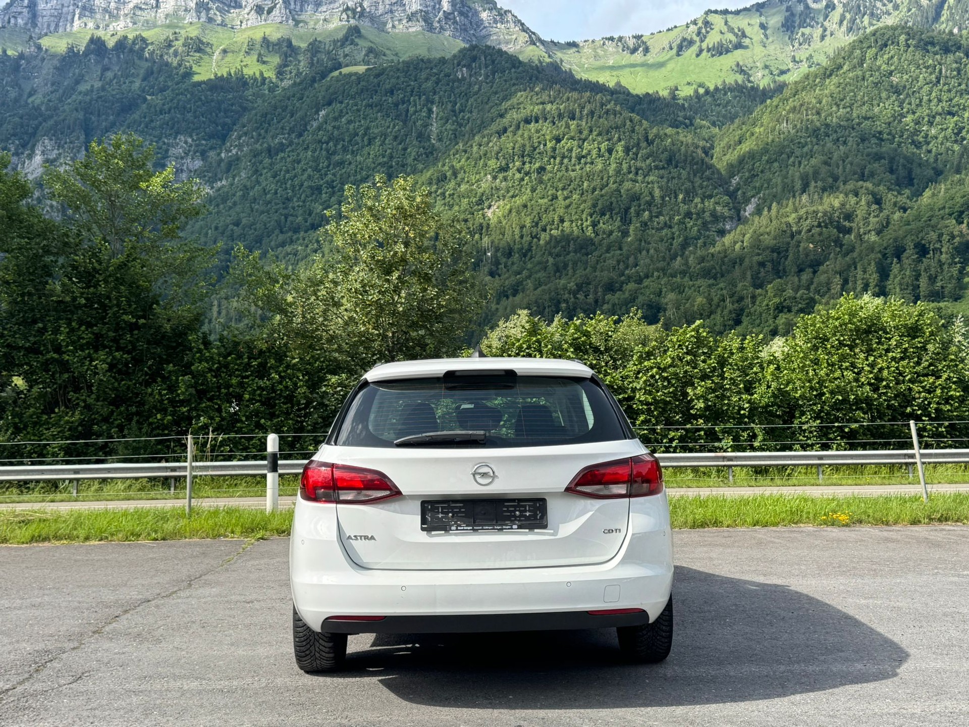 OPEL Astra Sports Tourer 1.6 CDTi ecoF Dynamic Automat-image-9