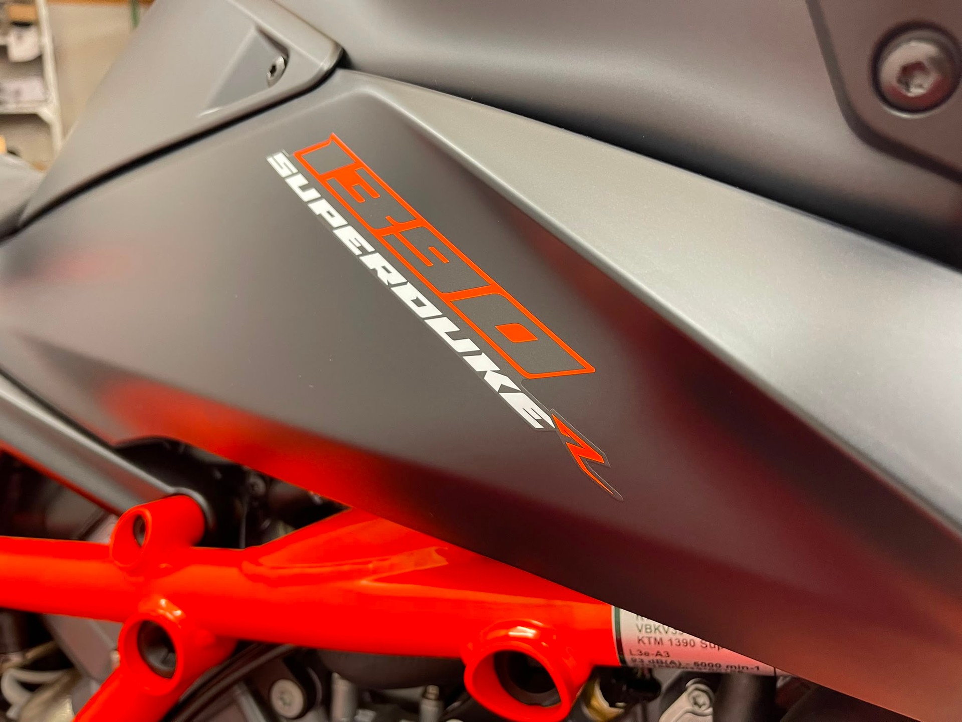 KTM 1390 Super Duke R EVO-image-5