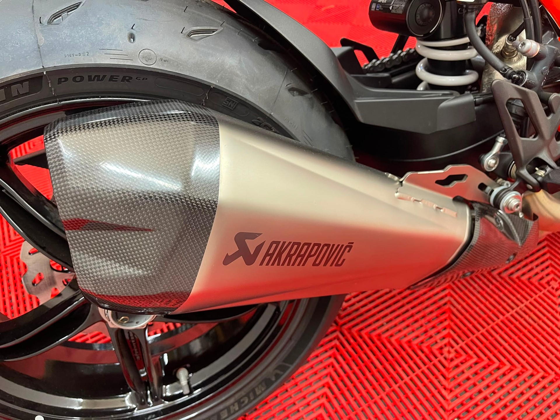 KTM 1390 Super Duke R EVO-image-6