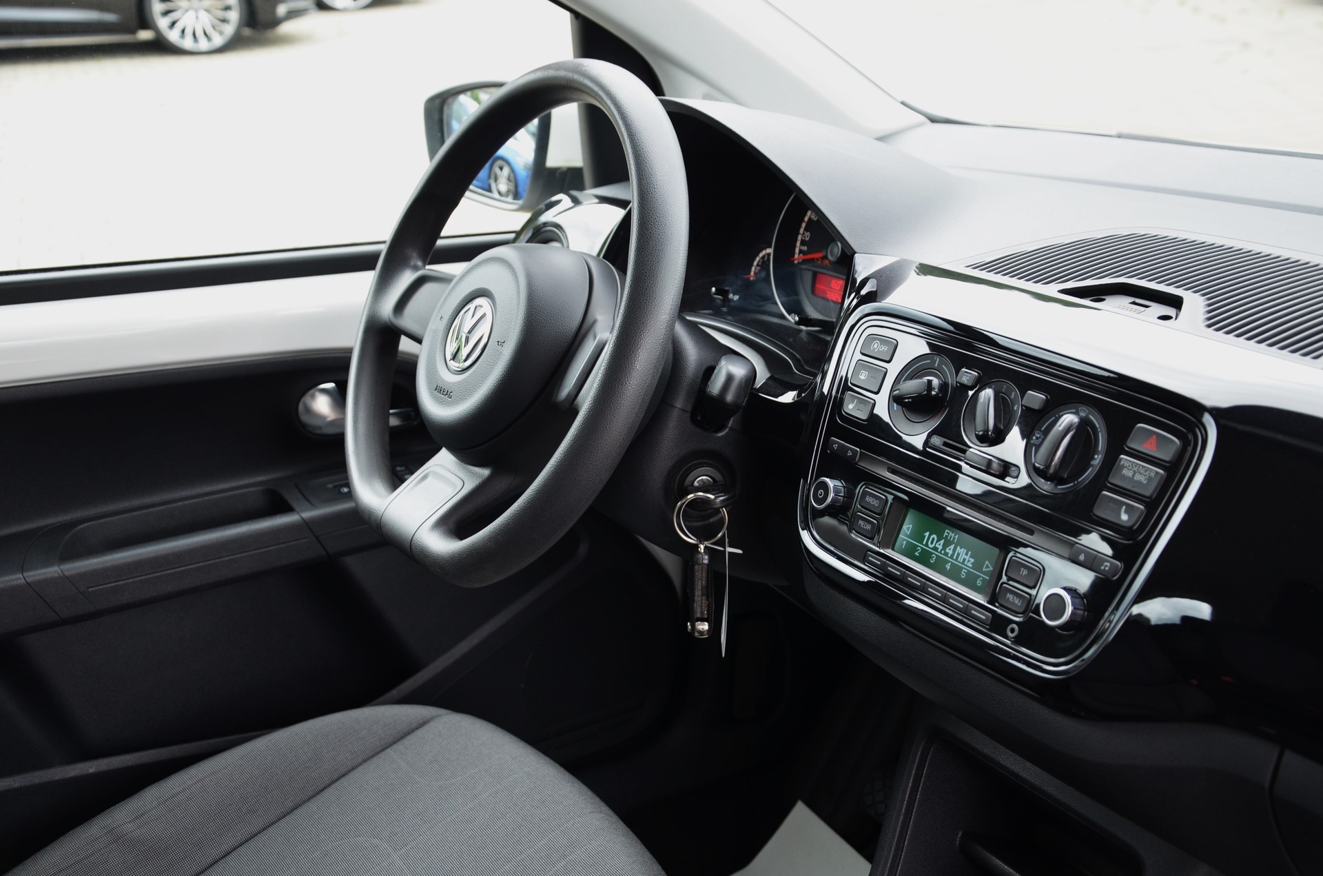 VW Up 1.0 BMT move up*Frisch ab MFK,1 Jahr oder 20'000km Garantie*-image-11