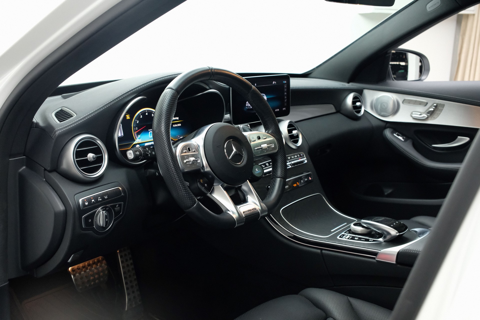 MERCEDES-BENZ C 43 AMG 4Matic 9G-Tronic-image-12