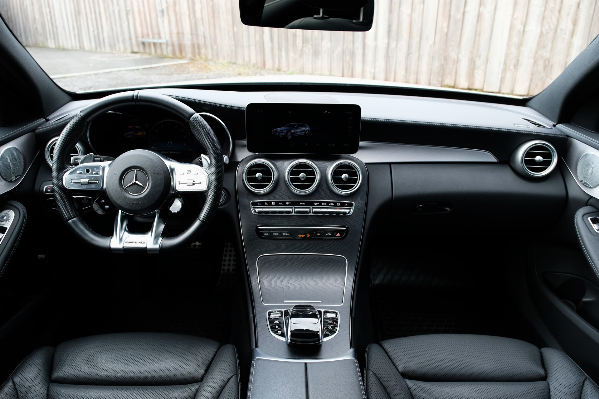 MERCEDES-BENZ C 43 AMG 4Matic 9G-Tronic-image-15