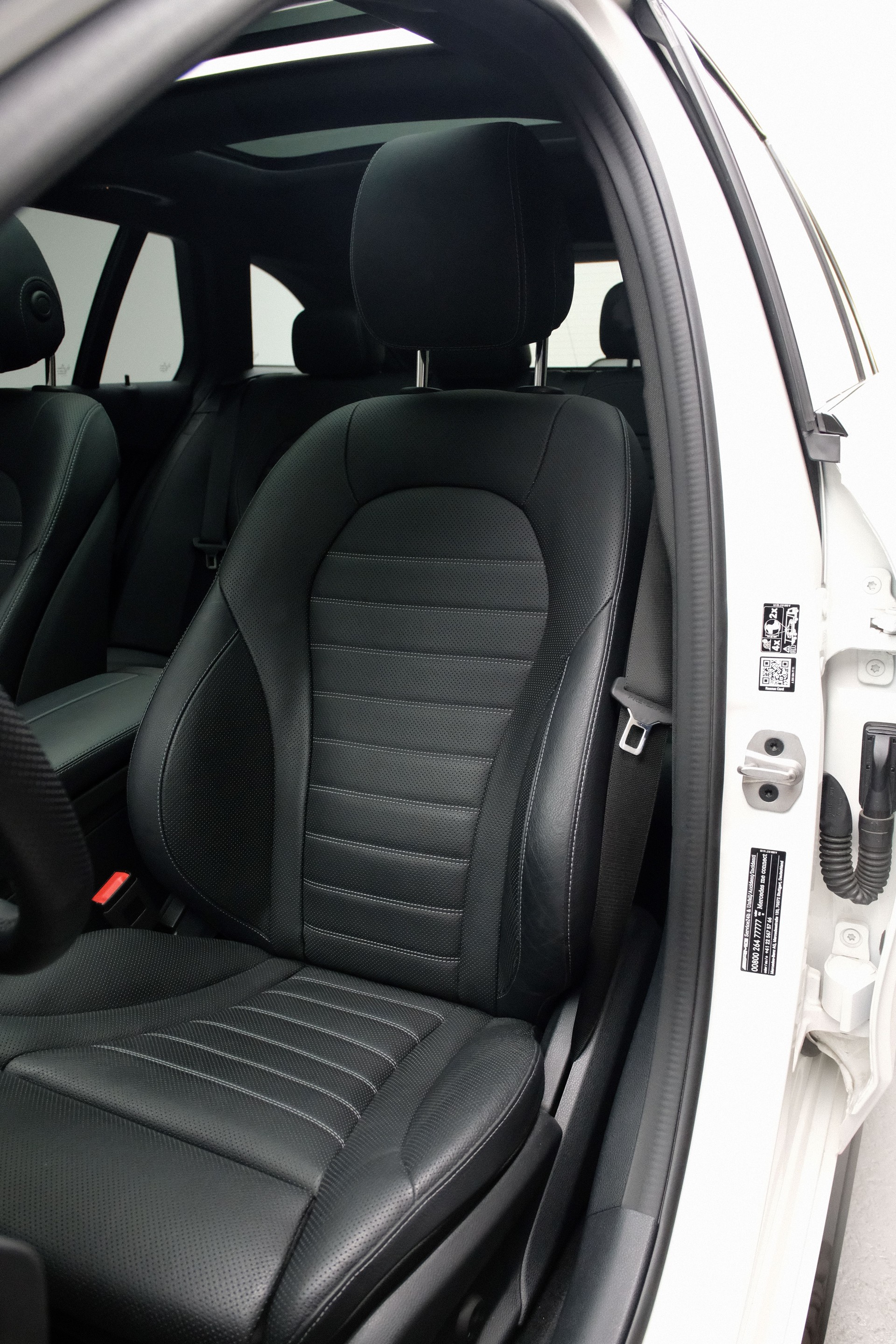MERCEDES-BENZ C 43 AMG 4Matic 9G-Tronic-image-9