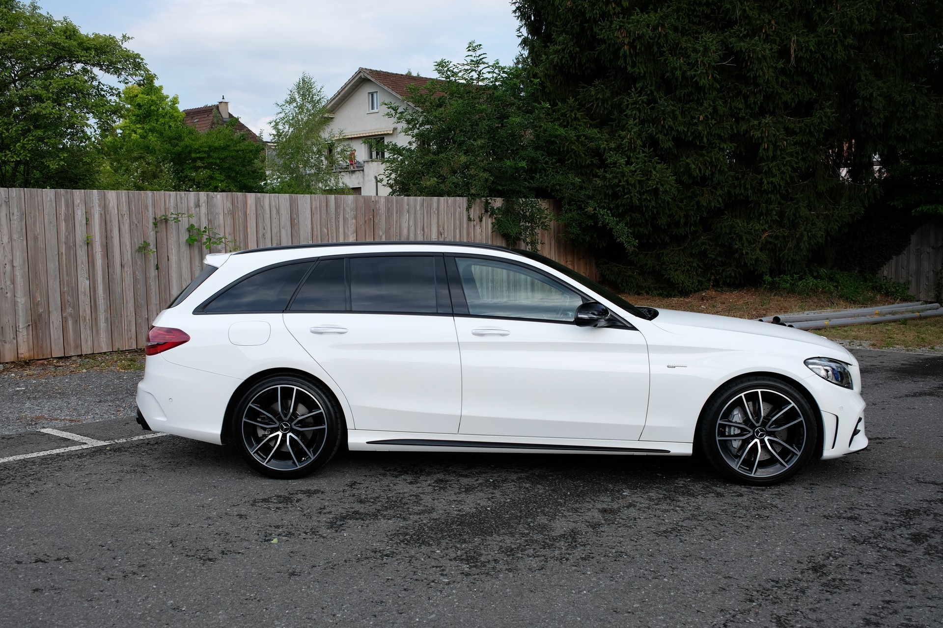 MERCEDES-BENZ C 43 AMG 4Matic 9G-Tronic-image-4