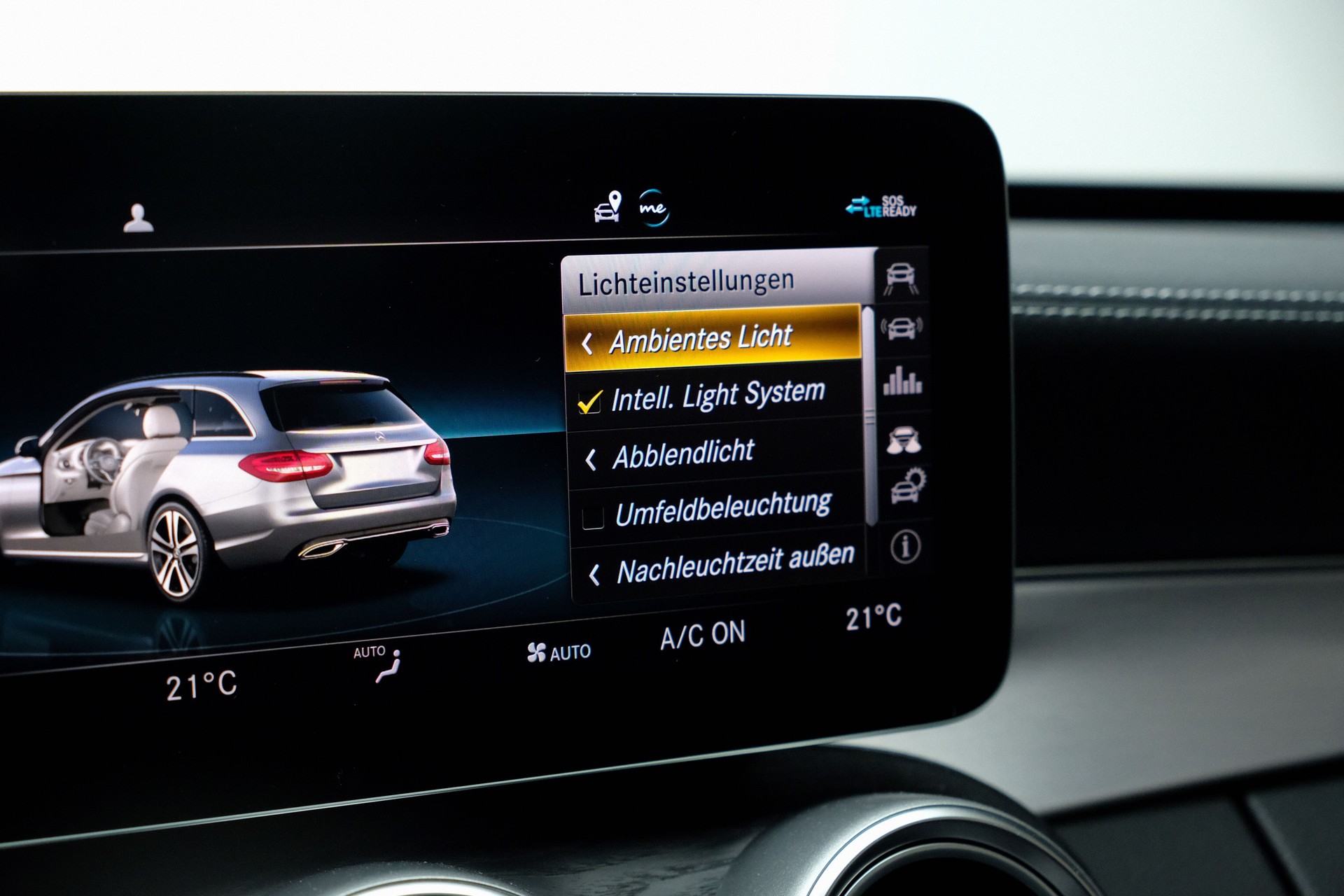 MERCEDES-BENZ C 43 AMG 4Matic 9G-Tronic-image-25