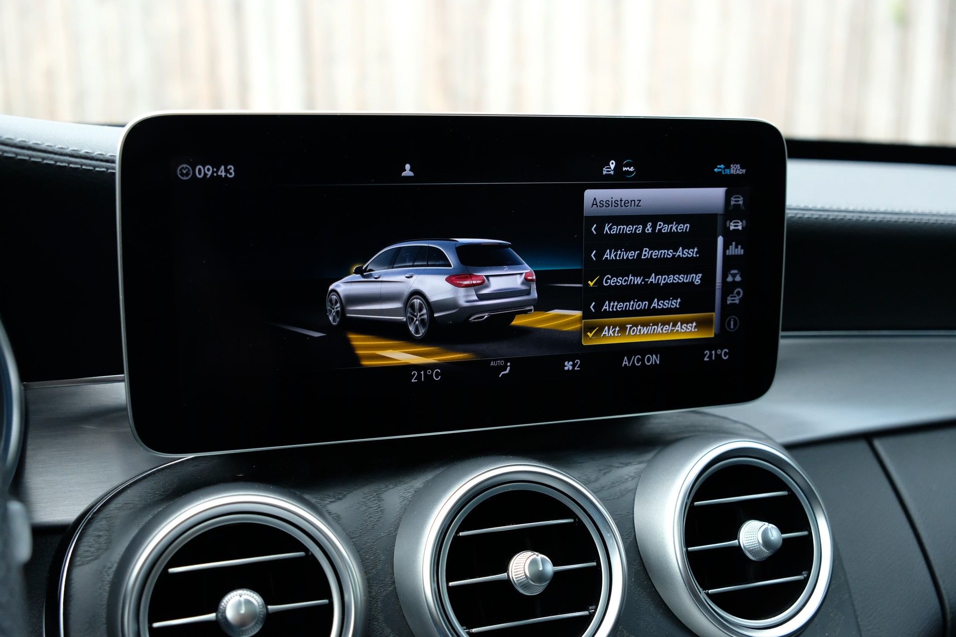 MERCEDES-BENZ C 43 AMG 4Matic 9G-Tronic-image-26