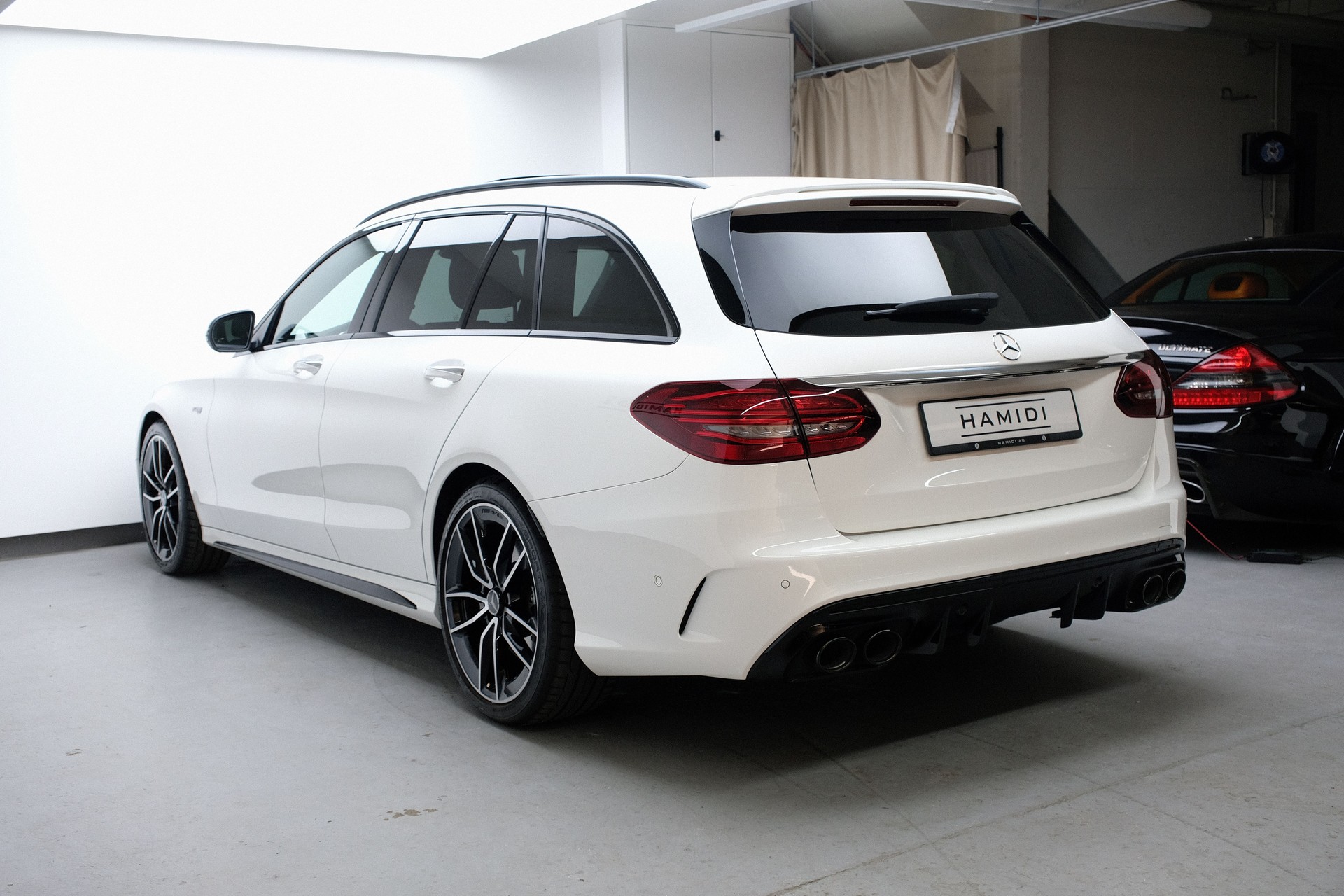 MERCEDES-BENZ C 43 AMG 4Matic 9G-Tronic-image-3