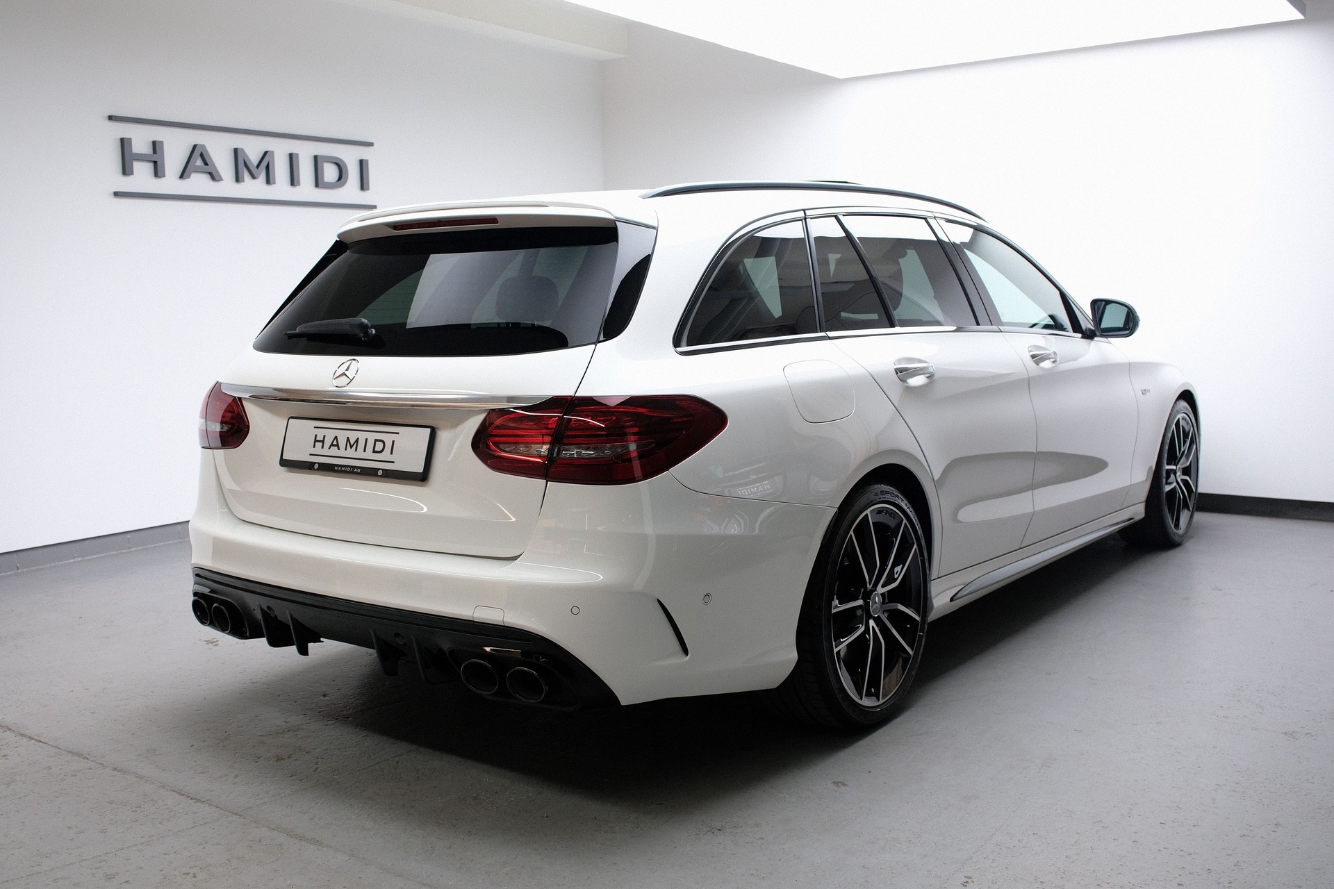 MERCEDES-BENZ C 43 AMG 4Matic 9G-Tronic-image-2