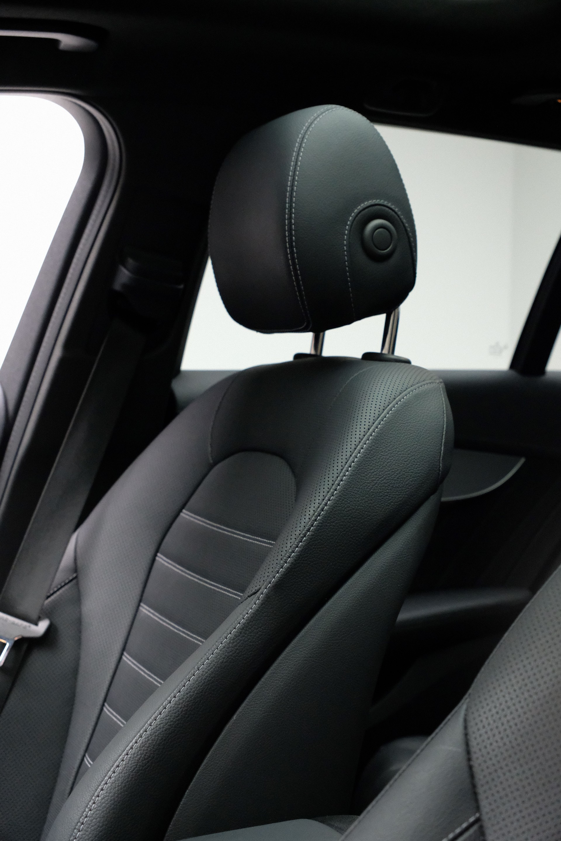 MERCEDES-BENZ C 43 AMG 4Matic 9G-Tronic-image-11