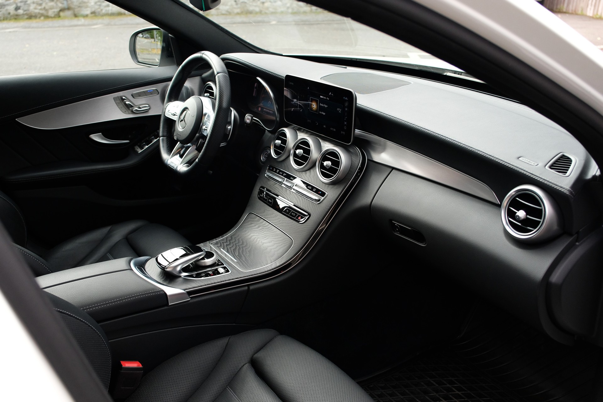 MERCEDES-BENZ C 43 AMG 4Matic 9G-Tronic-image-16