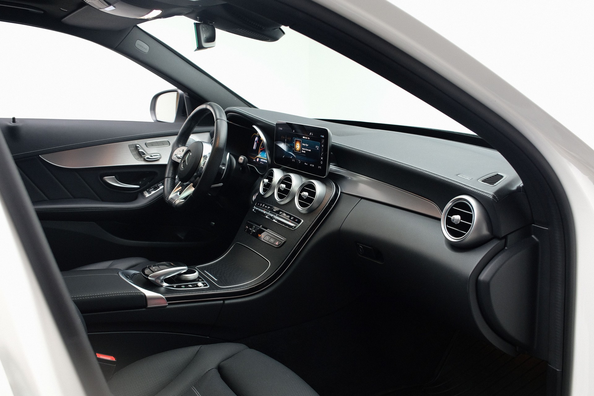 MERCEDES-BENZ C 43 AMG 4Matic 9G-Tronic-image-13