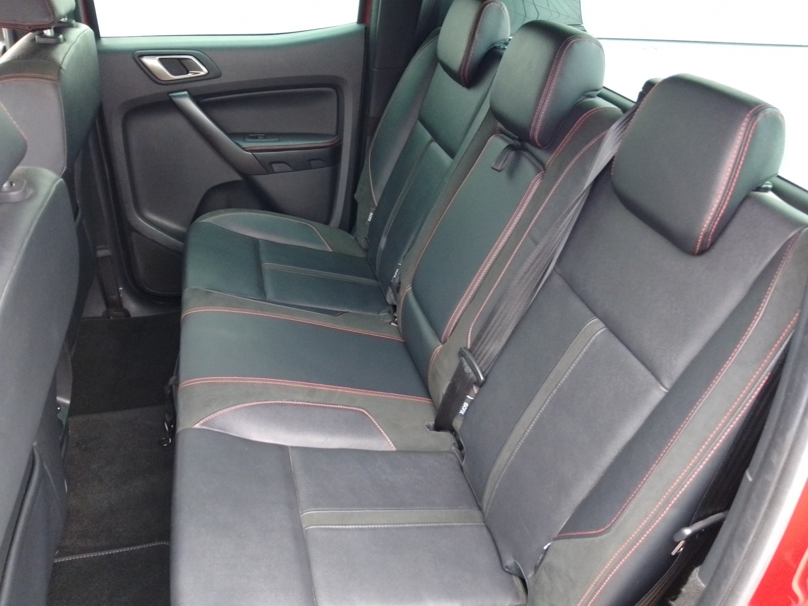 FORD Ranger Doppel Kabine Pick-up 2.0 EcoBlue 4x4 Stormtrak-image-12