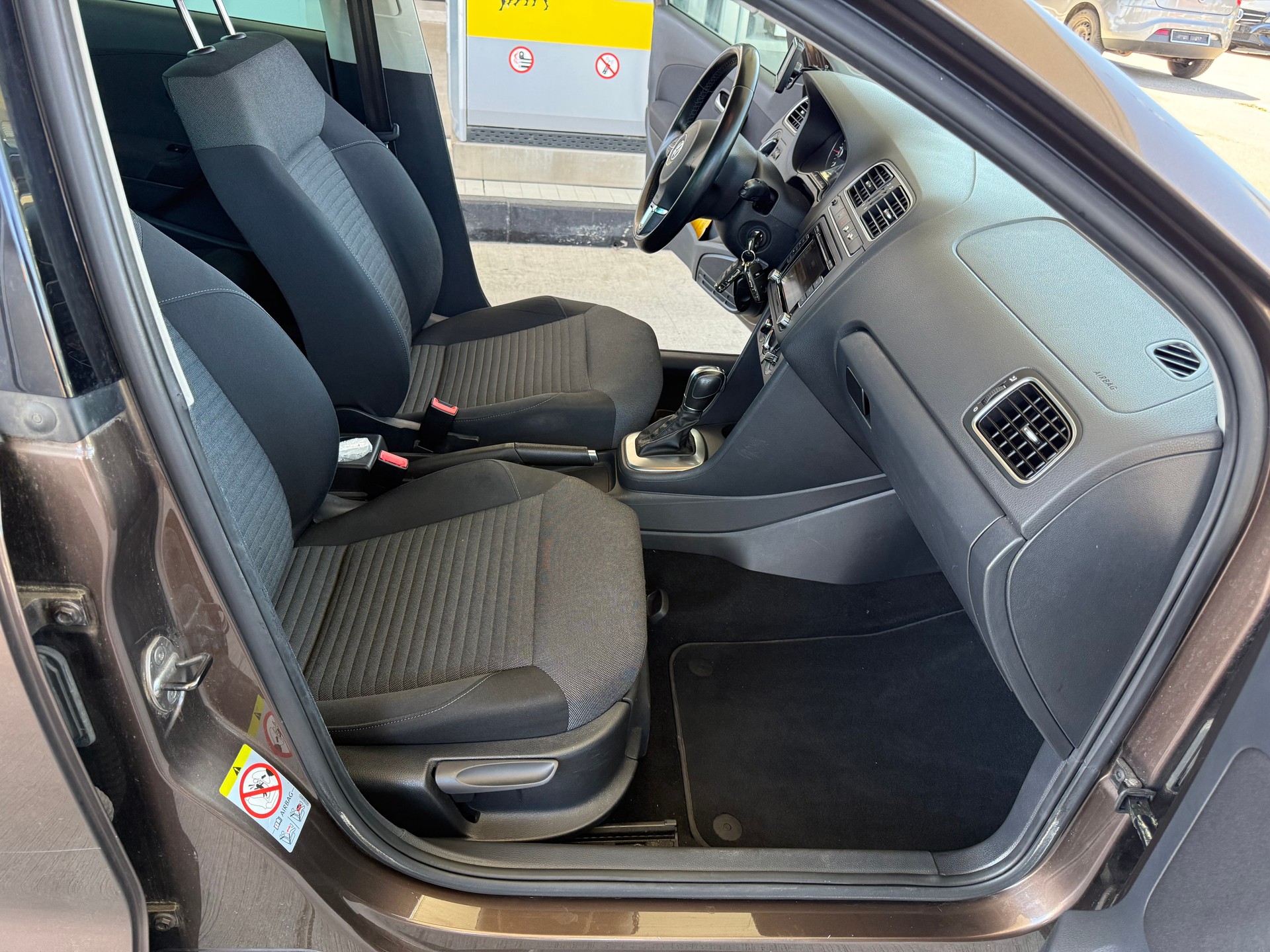 VW Polo 1.6 TDI Comfortline DSG-image-9