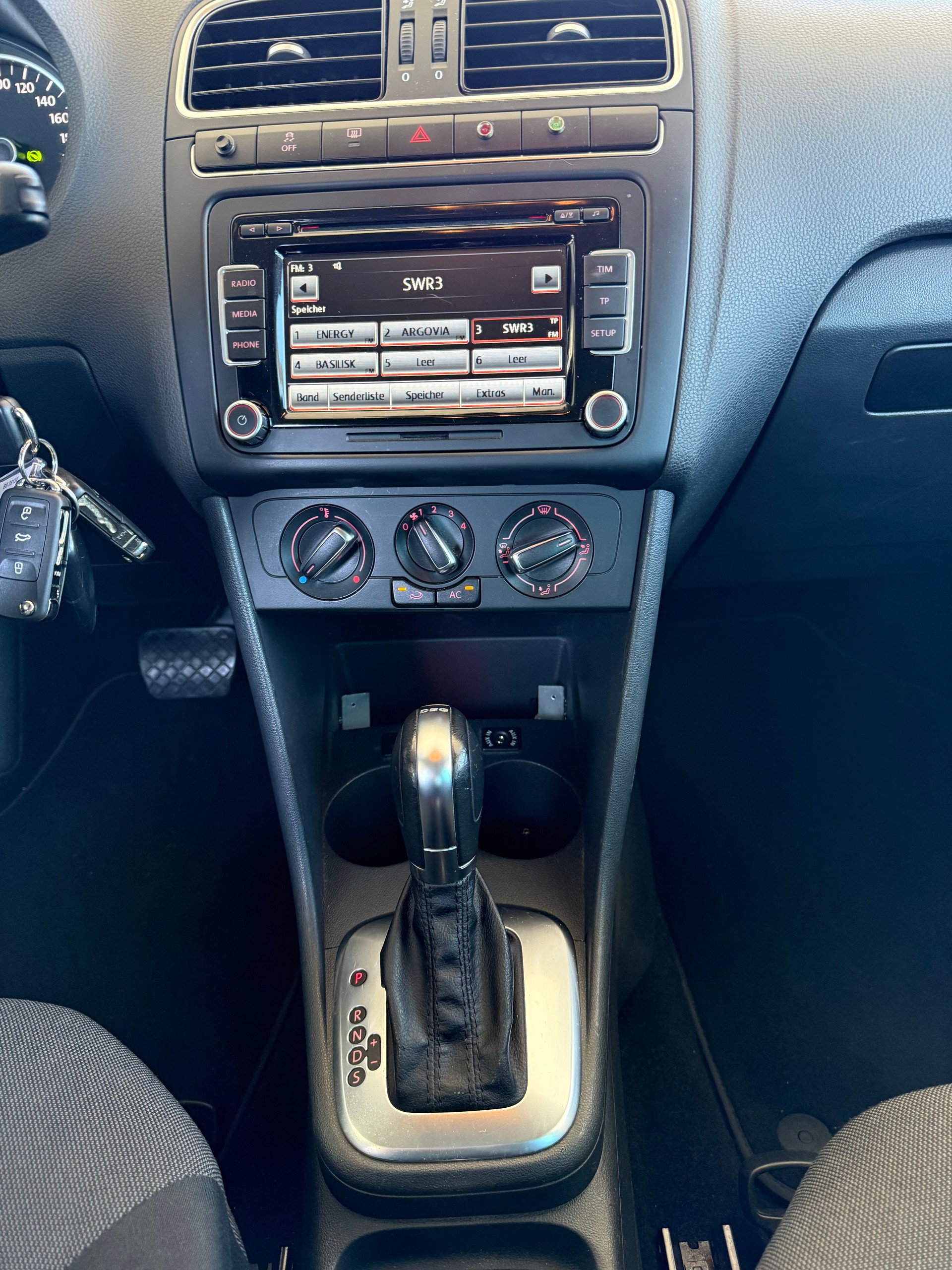 VW Polo 1.6 TDI Comfortline DSG-image-7