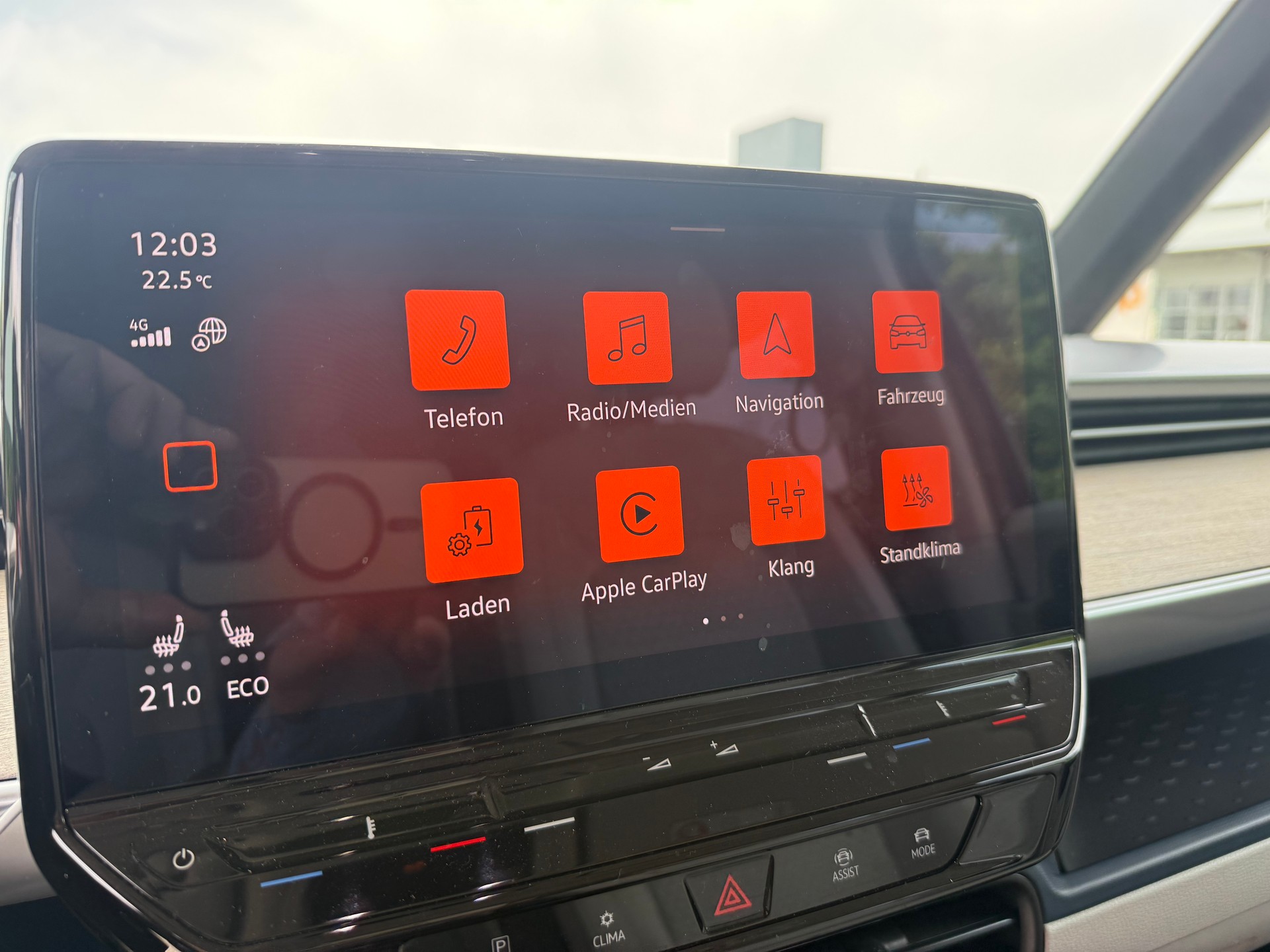 VW 77kWh Pro-image-19