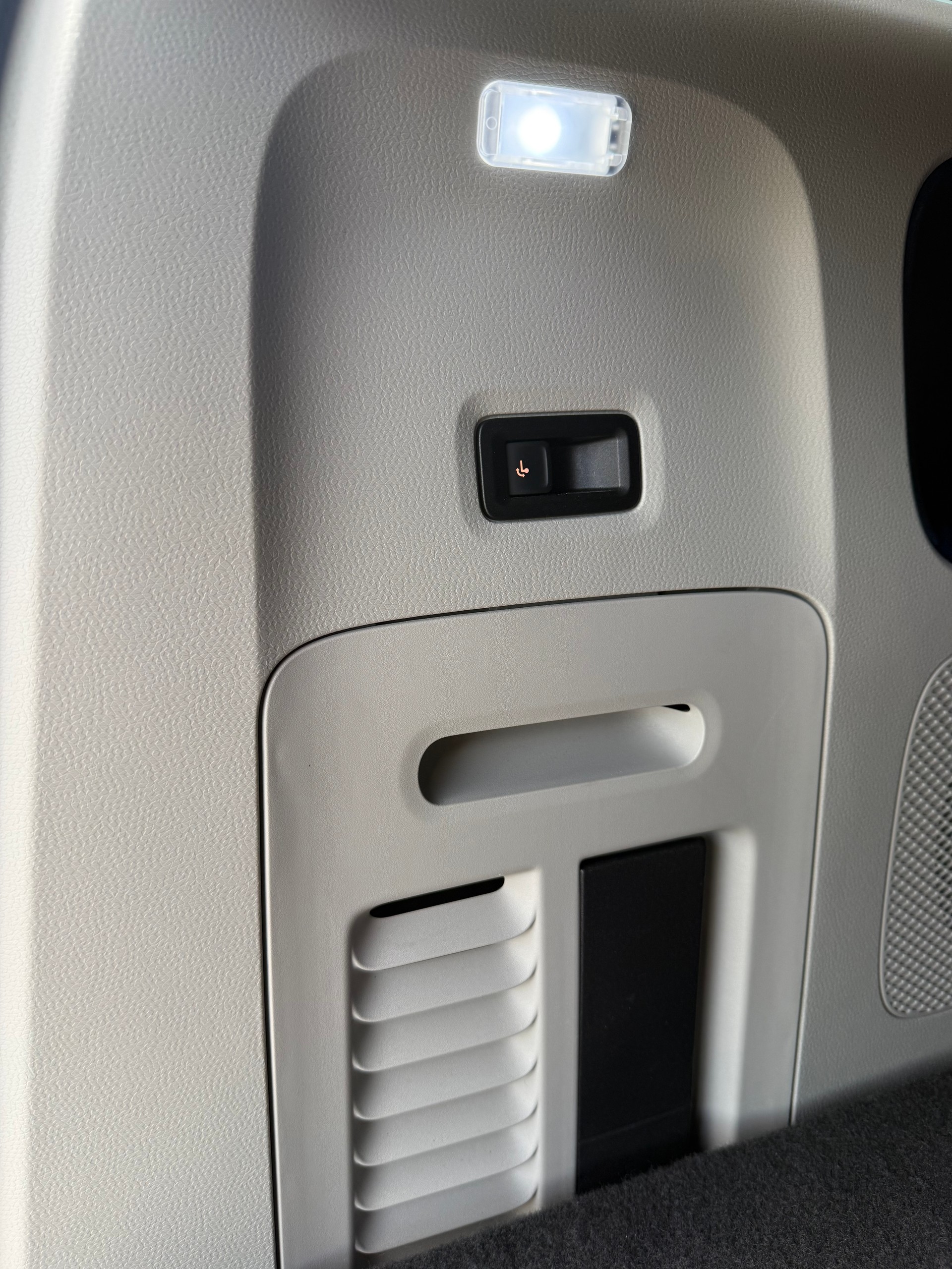 VW 77kWh Pro-image-16