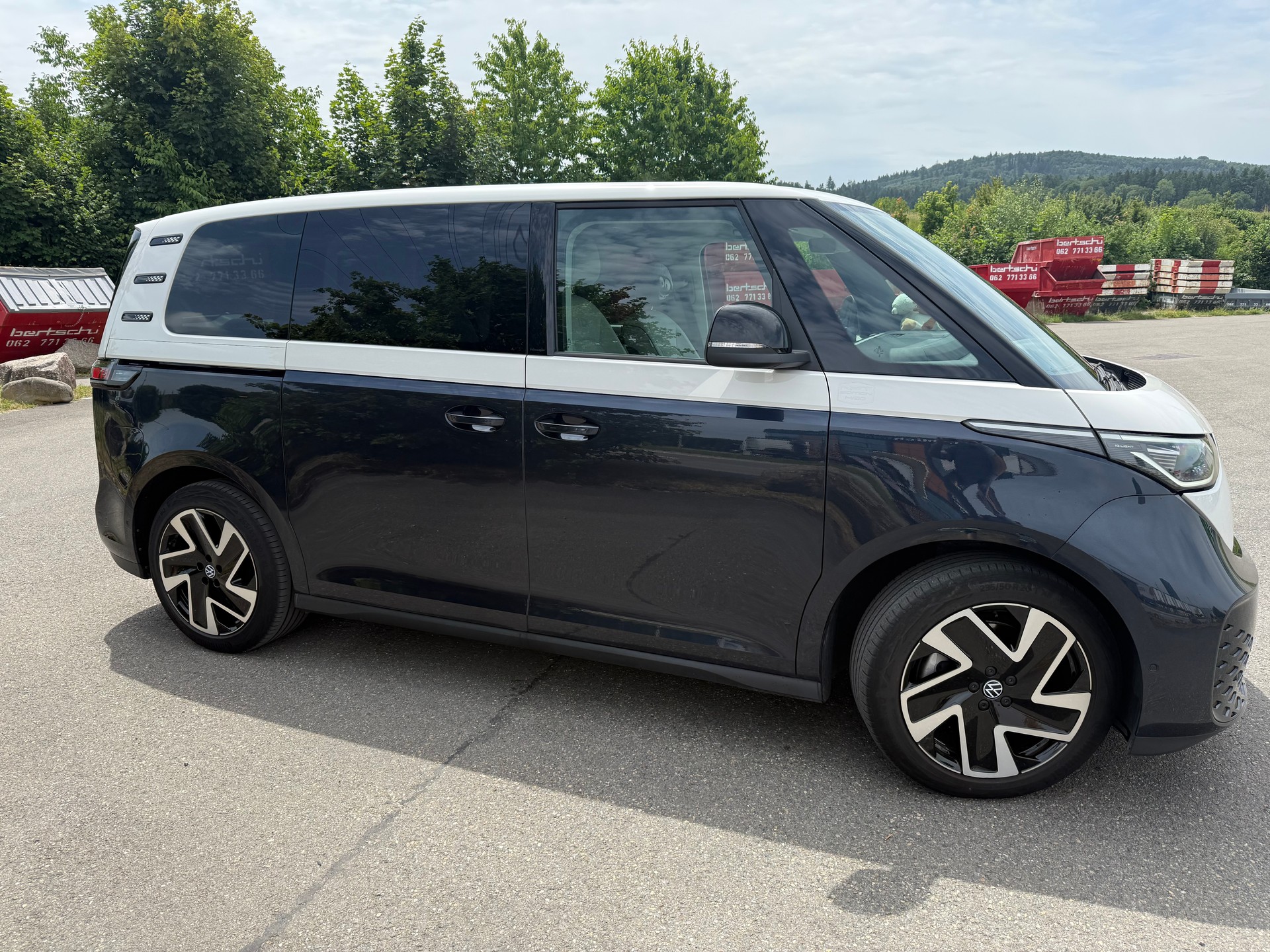 VW 77kWh Pro-image-5