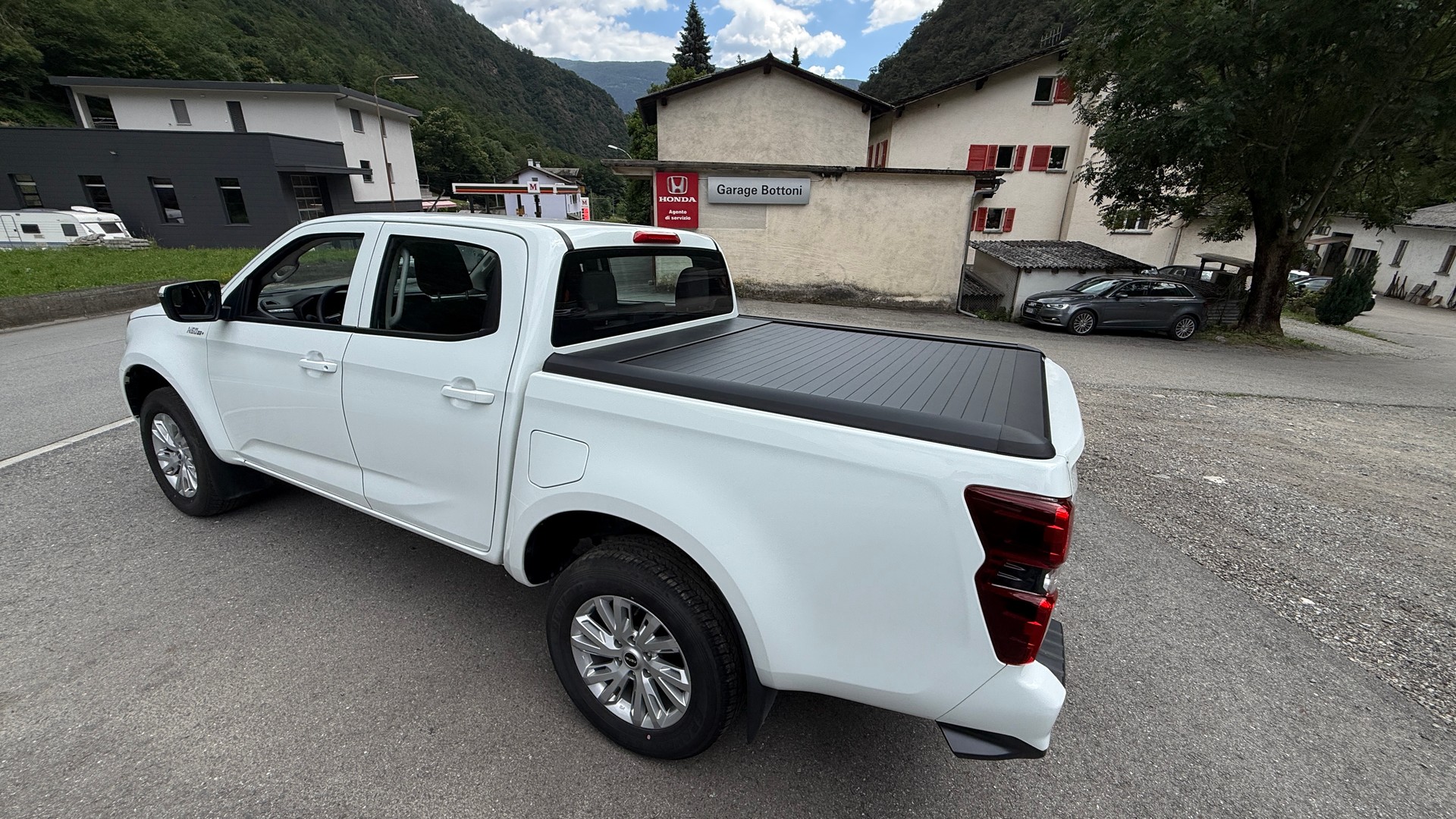 ISUZU D-MAX 1.9 CrewCab N60BB+ 4x4-image-4