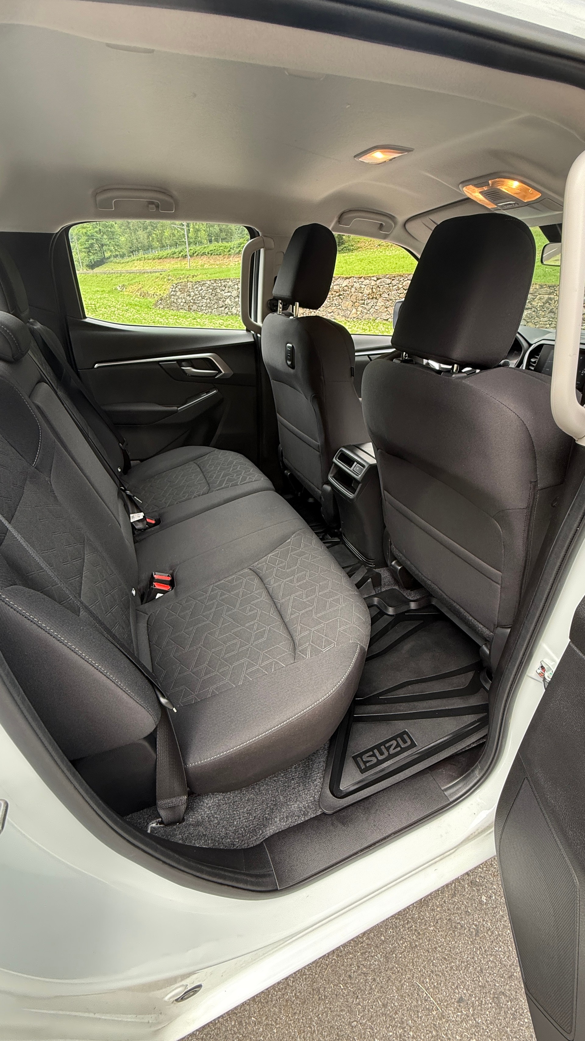 ISUZU D-MAX 1.9 CrewCab N60BB+ 4x4-image-5