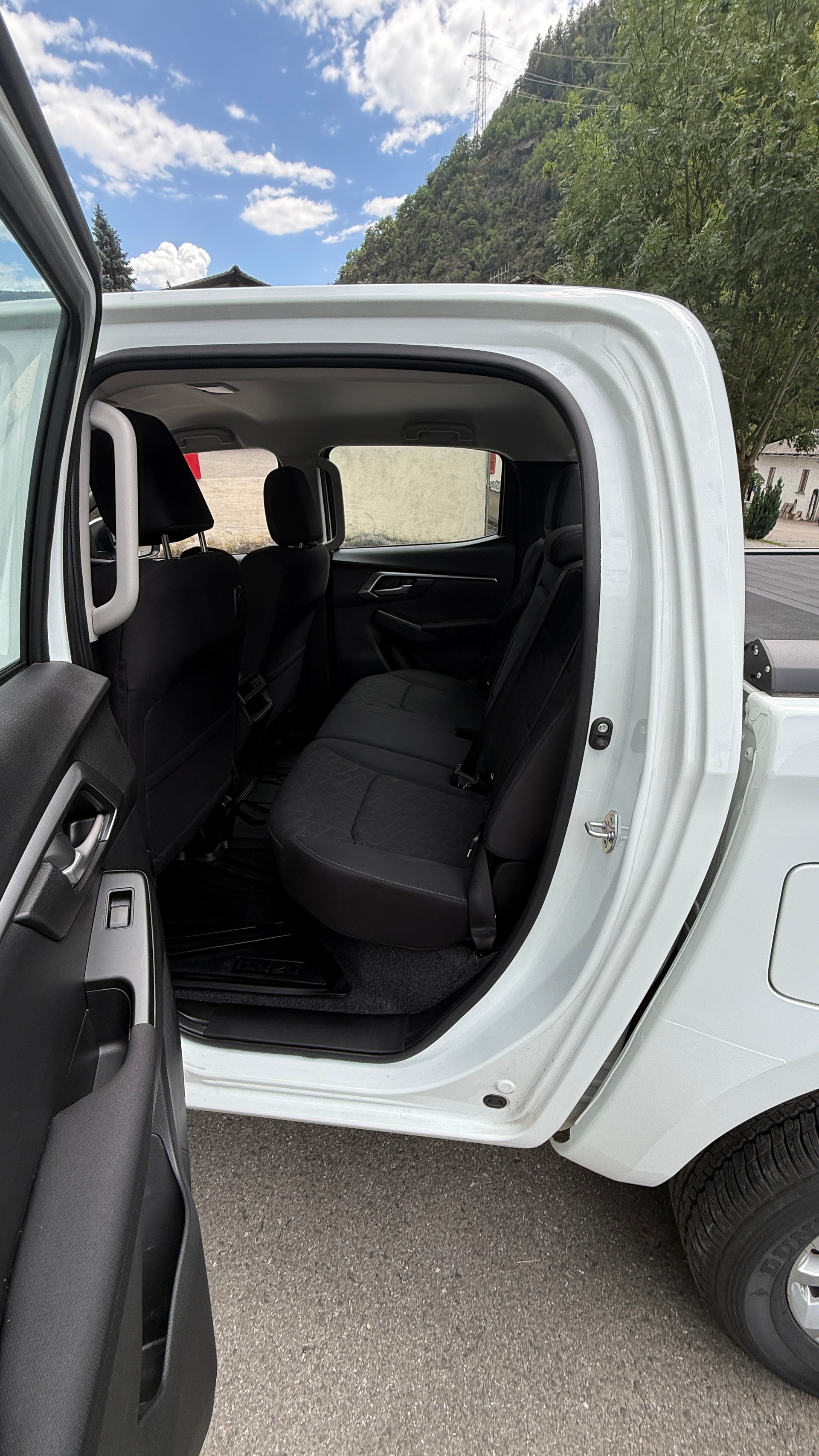 ISUZU D-MAX 1.9 CrewCab N60BB+ 4x4-image-10