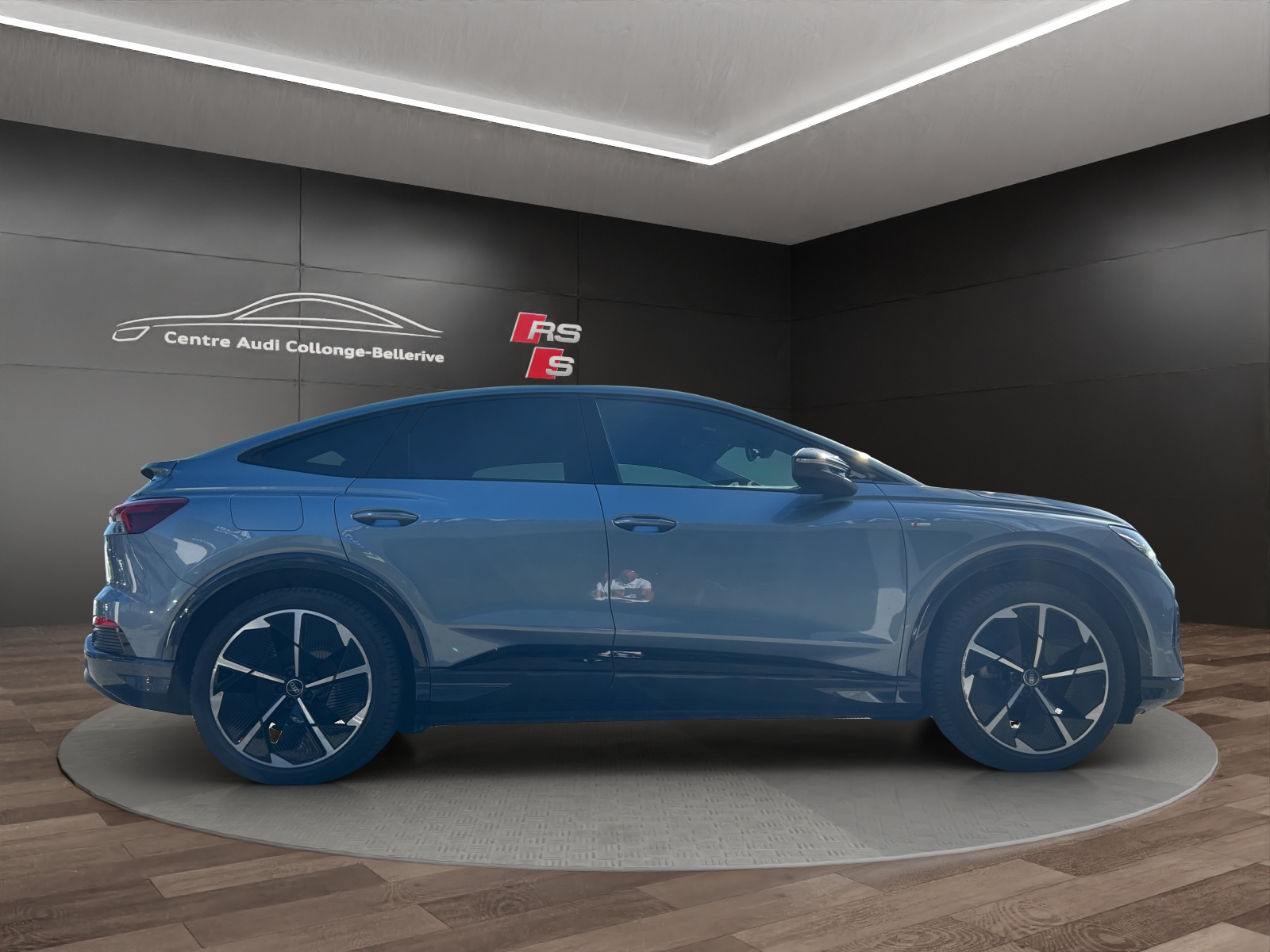AUDI Q4 Sportback e-tron 50 quattro-image-6