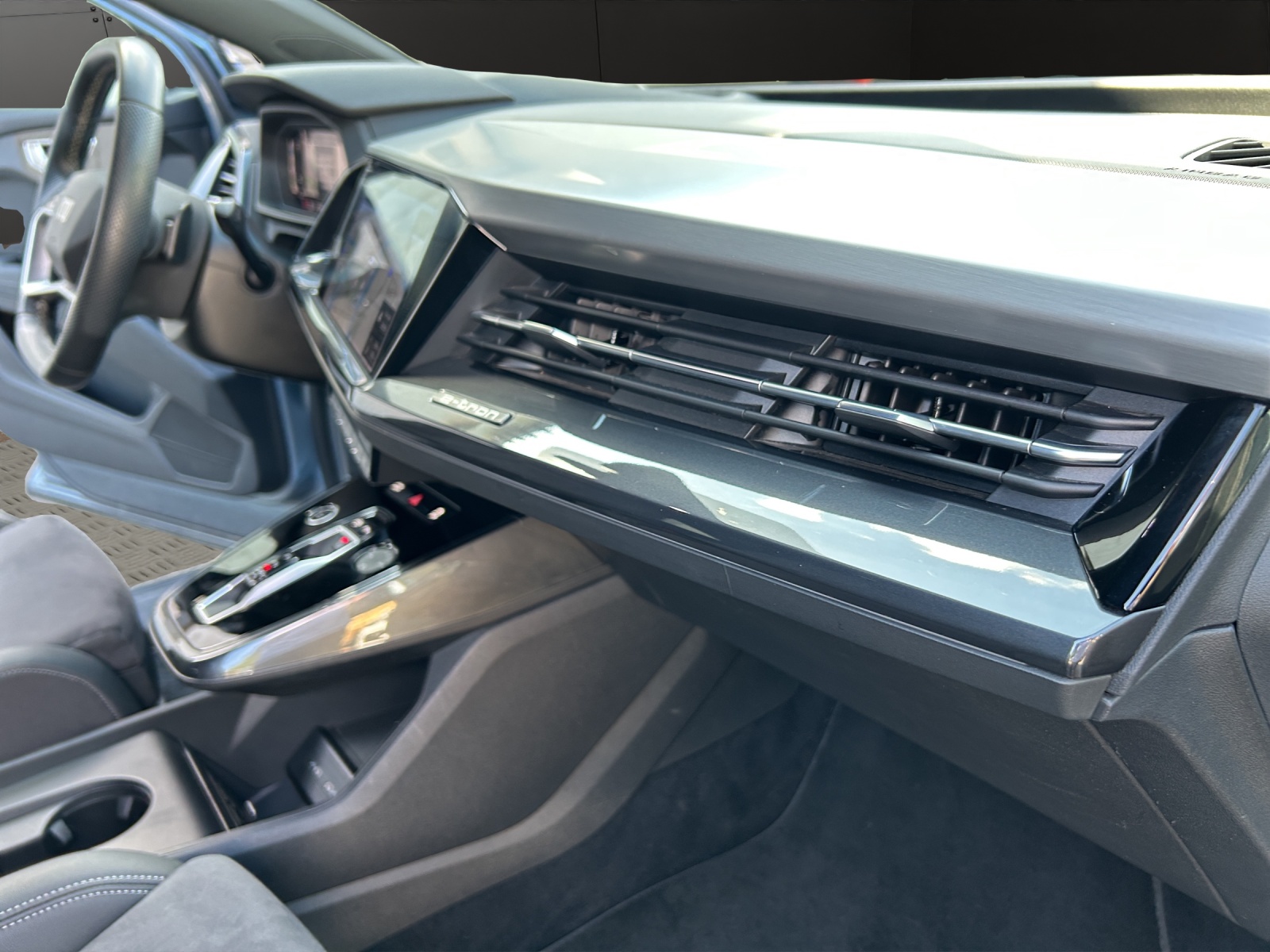 AUDI Q4 Sportback e-tron 50 quattro-image-21