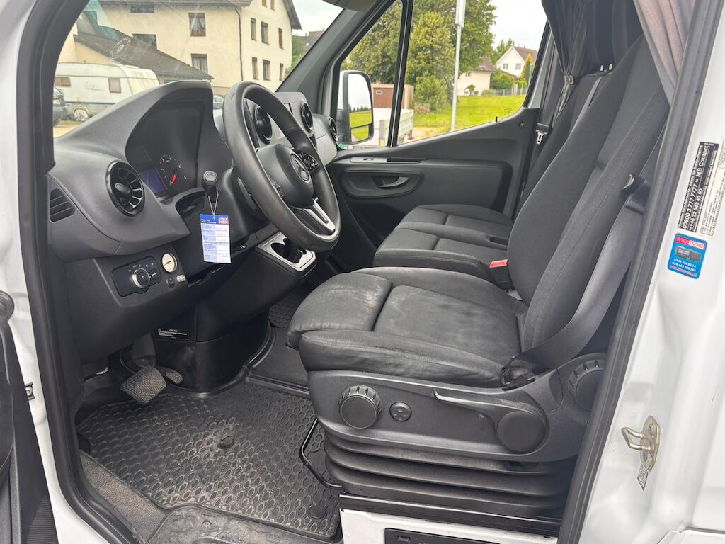 MERCEDES-BENZ Sprinter 319 CDI Standard 7G-TRONIC-image-9