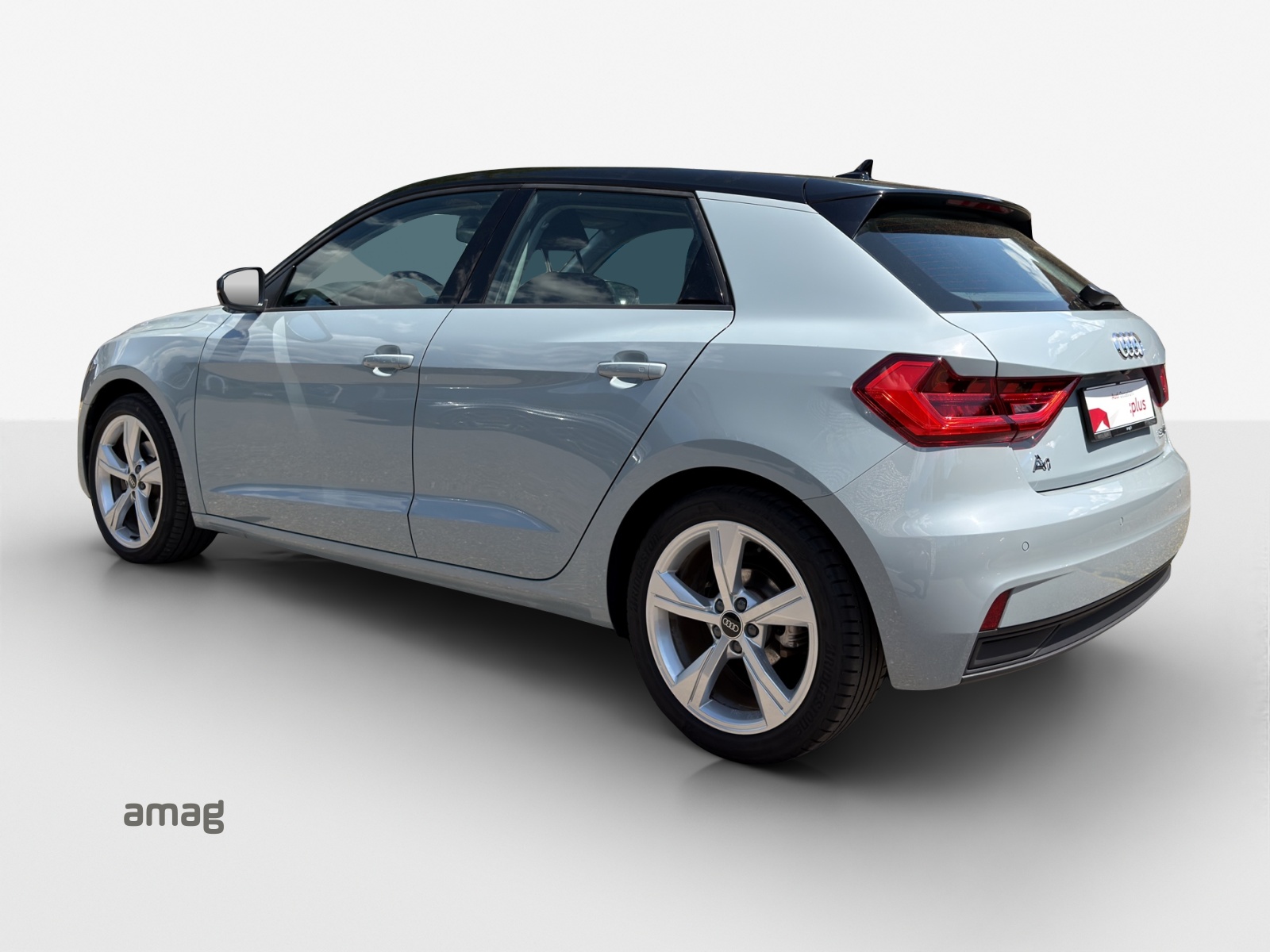 AUDI A1 Sportback 30 TFSI Attraction S-tronic-image-2