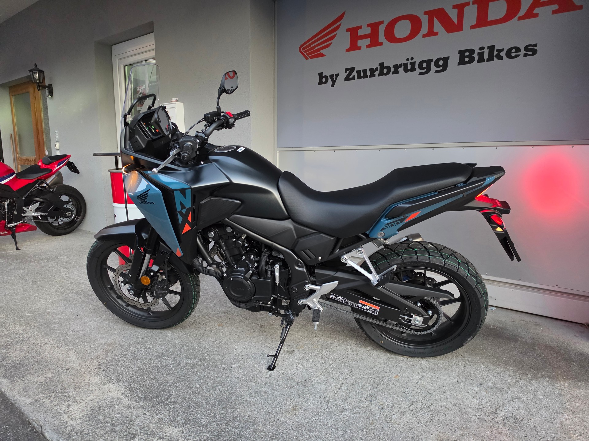 HONDA E-Clutch-showroom-element-1