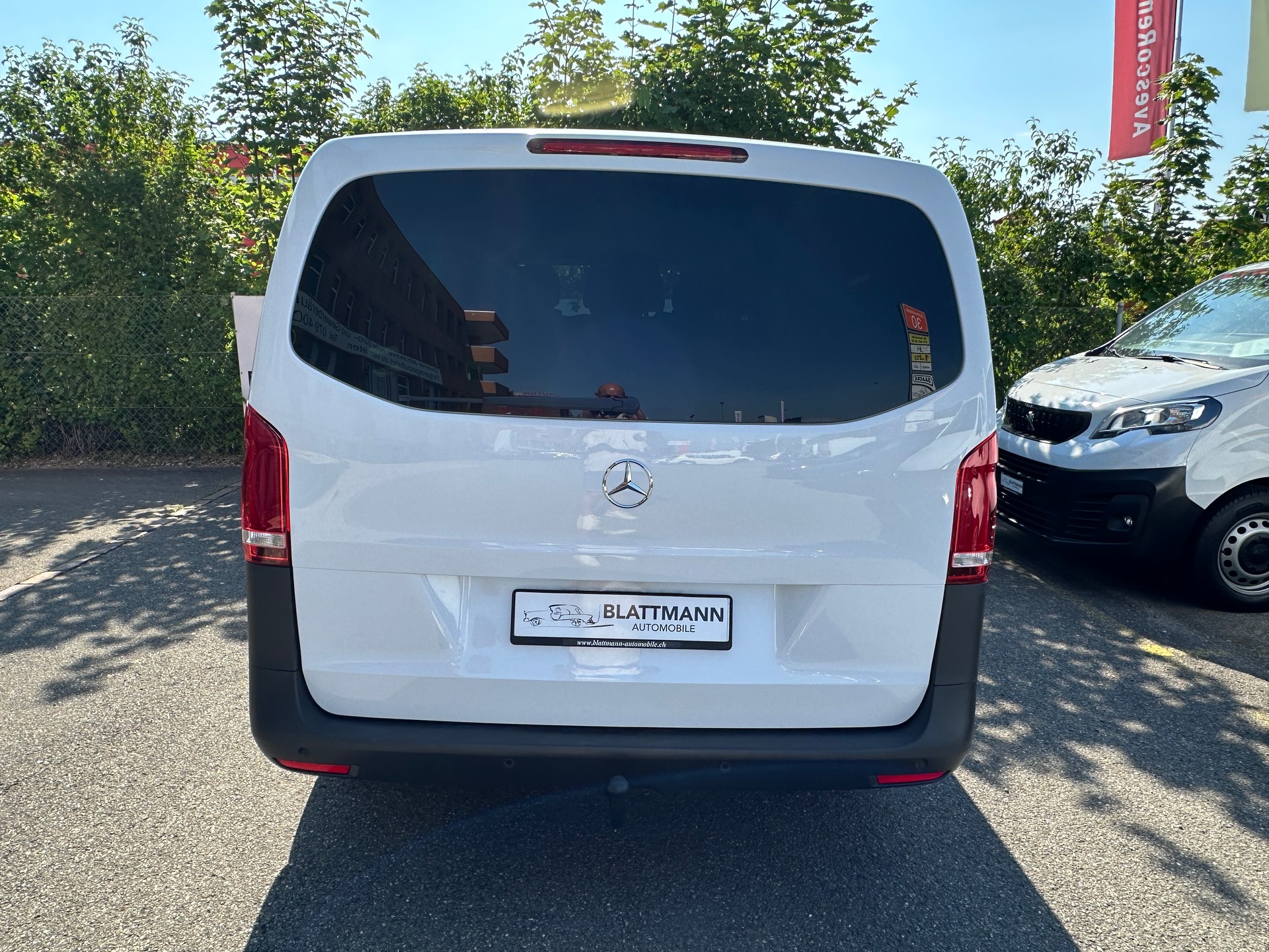 MERCEDES-BENZ Vito 114 CDI Extralang Pro Tourer 4Matic9G-Tronic-image-15