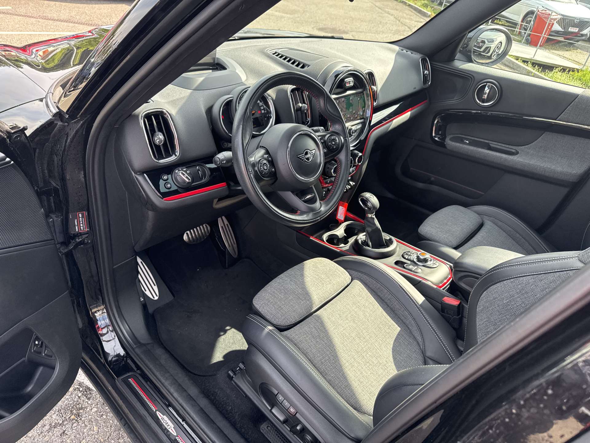 MINI Countryman Cooper SE ALL4 JCW 224PS Steptronic-Automat-image-5